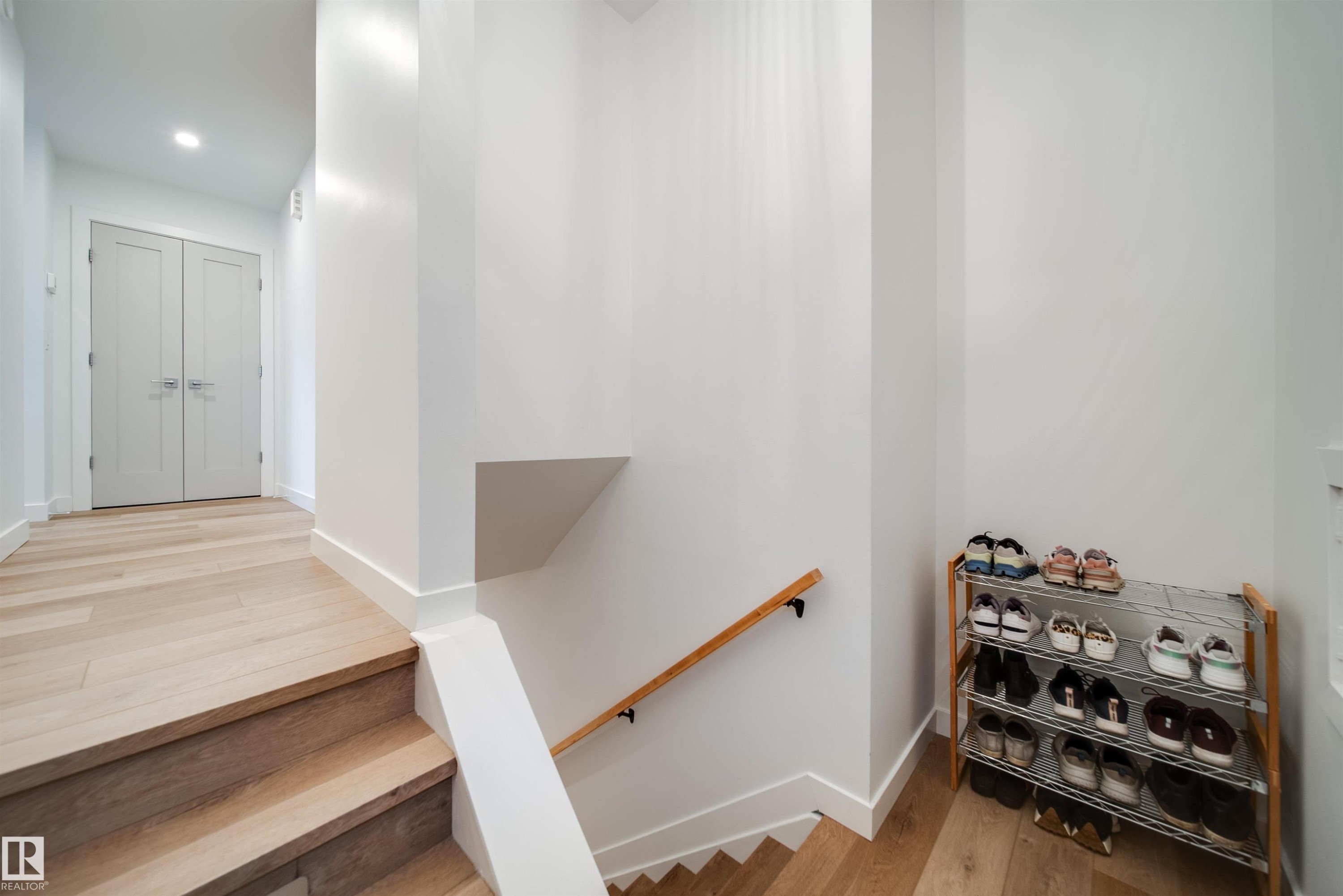 5431 113A Street, Edmonton, AB - Indoor Photo Showing Other Room