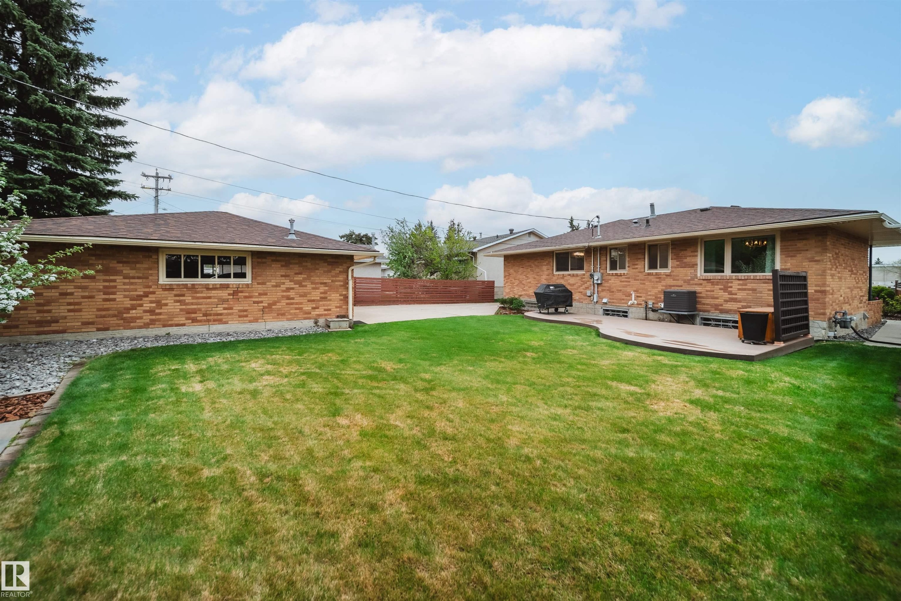 5431 113A Street, Edmonton, AB - Outdoor