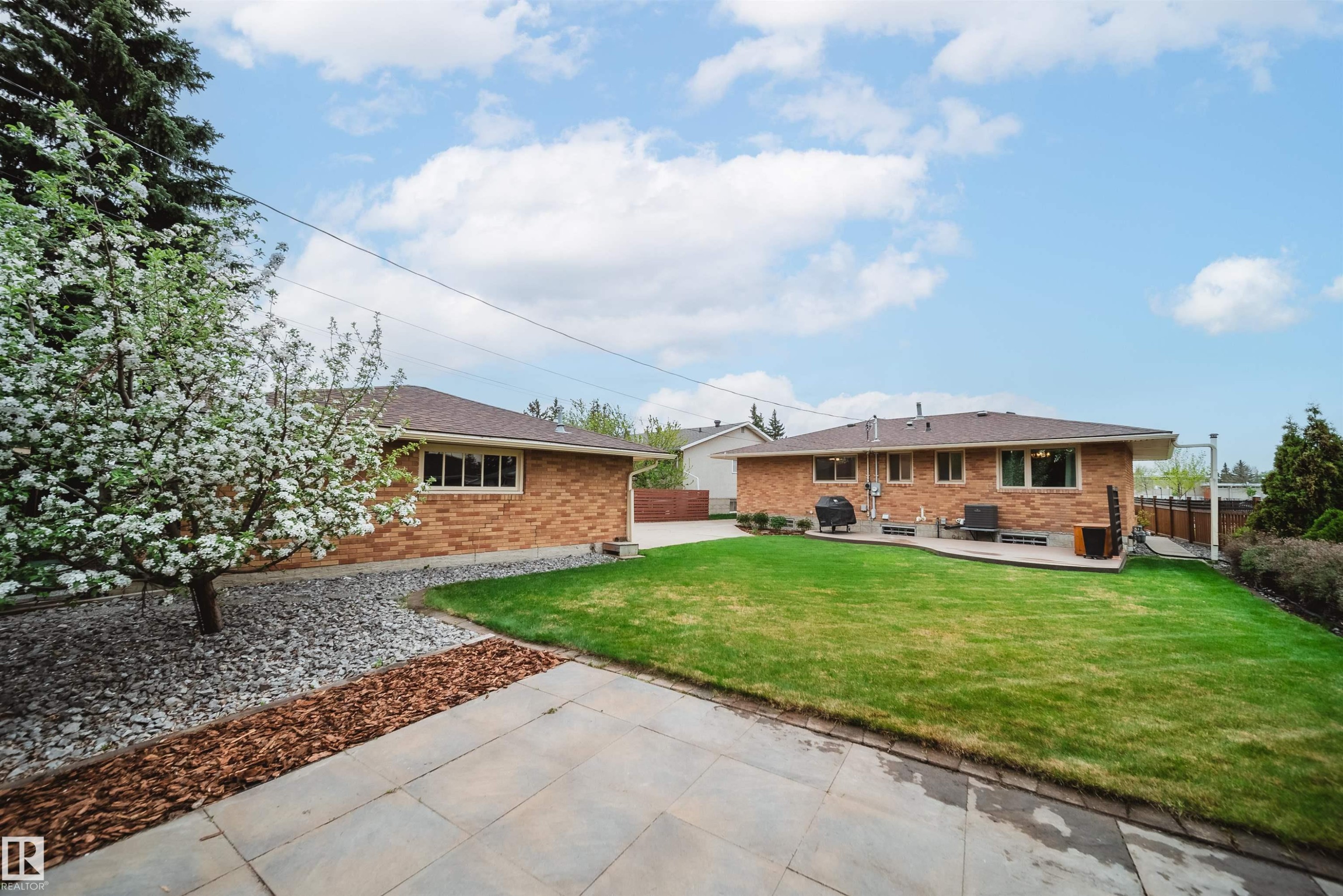 5431 113A Street, Edmonton, AB - Outdoor