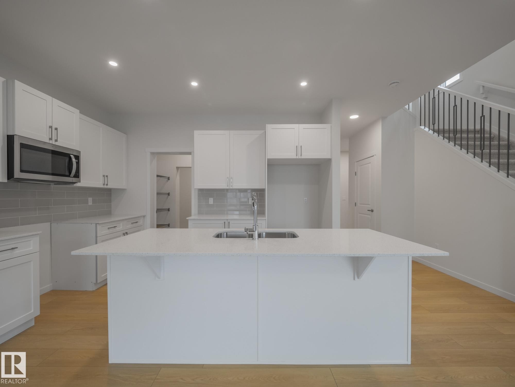 165 Stetson Loop, Ardrossan, AB