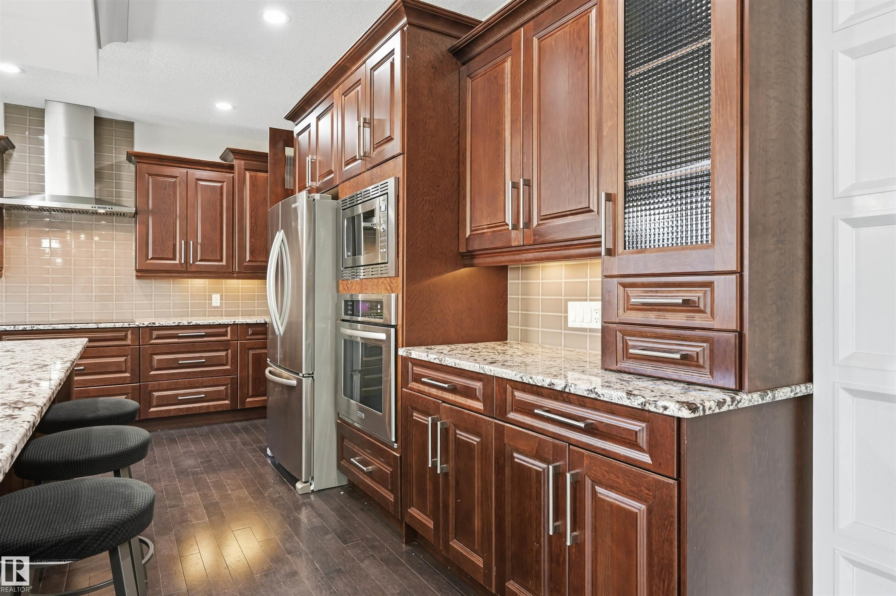 5216 Mullen Crest, Edmonton, AB