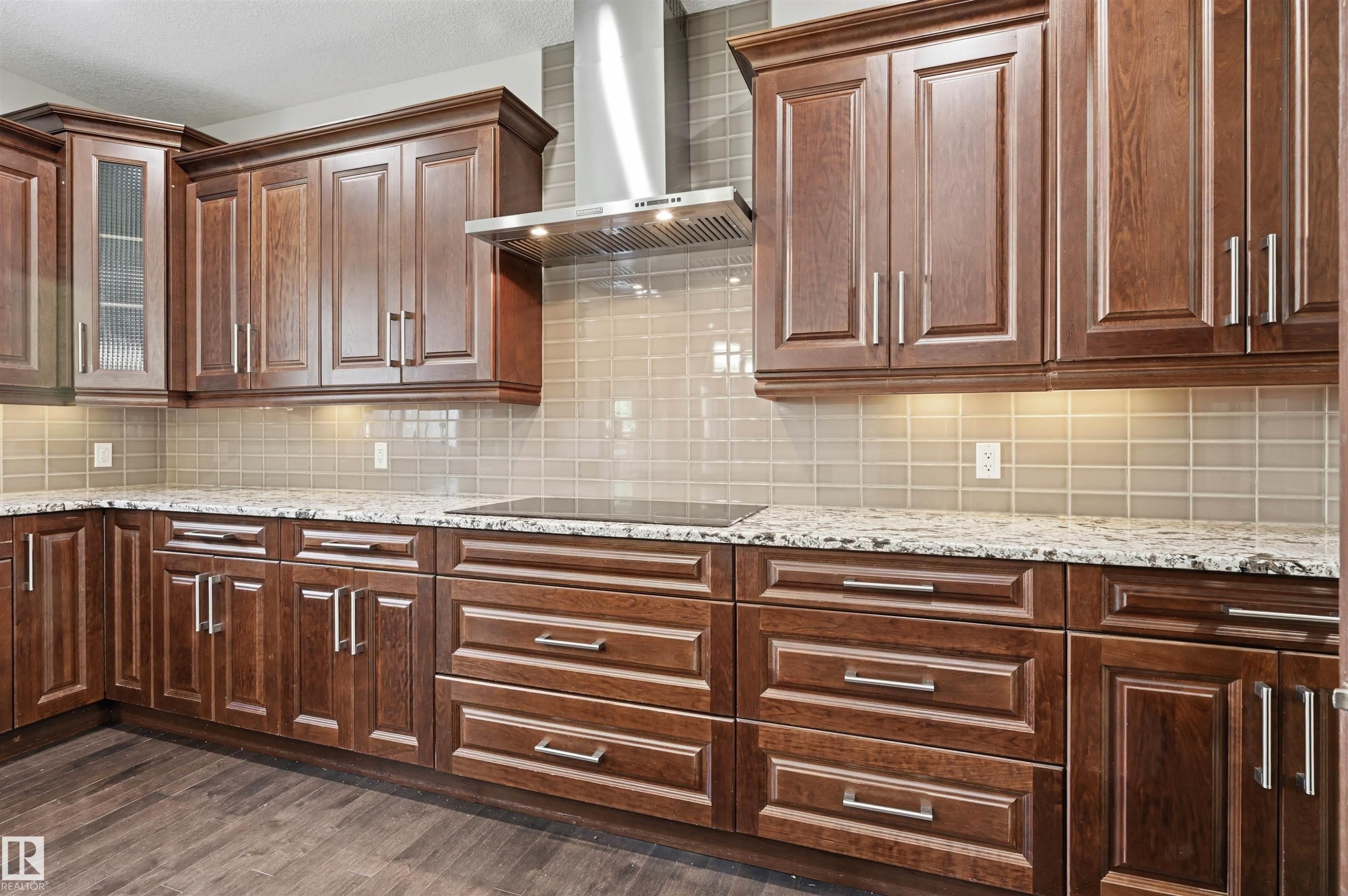 5216 Mullen Crest, Edmonton, AB