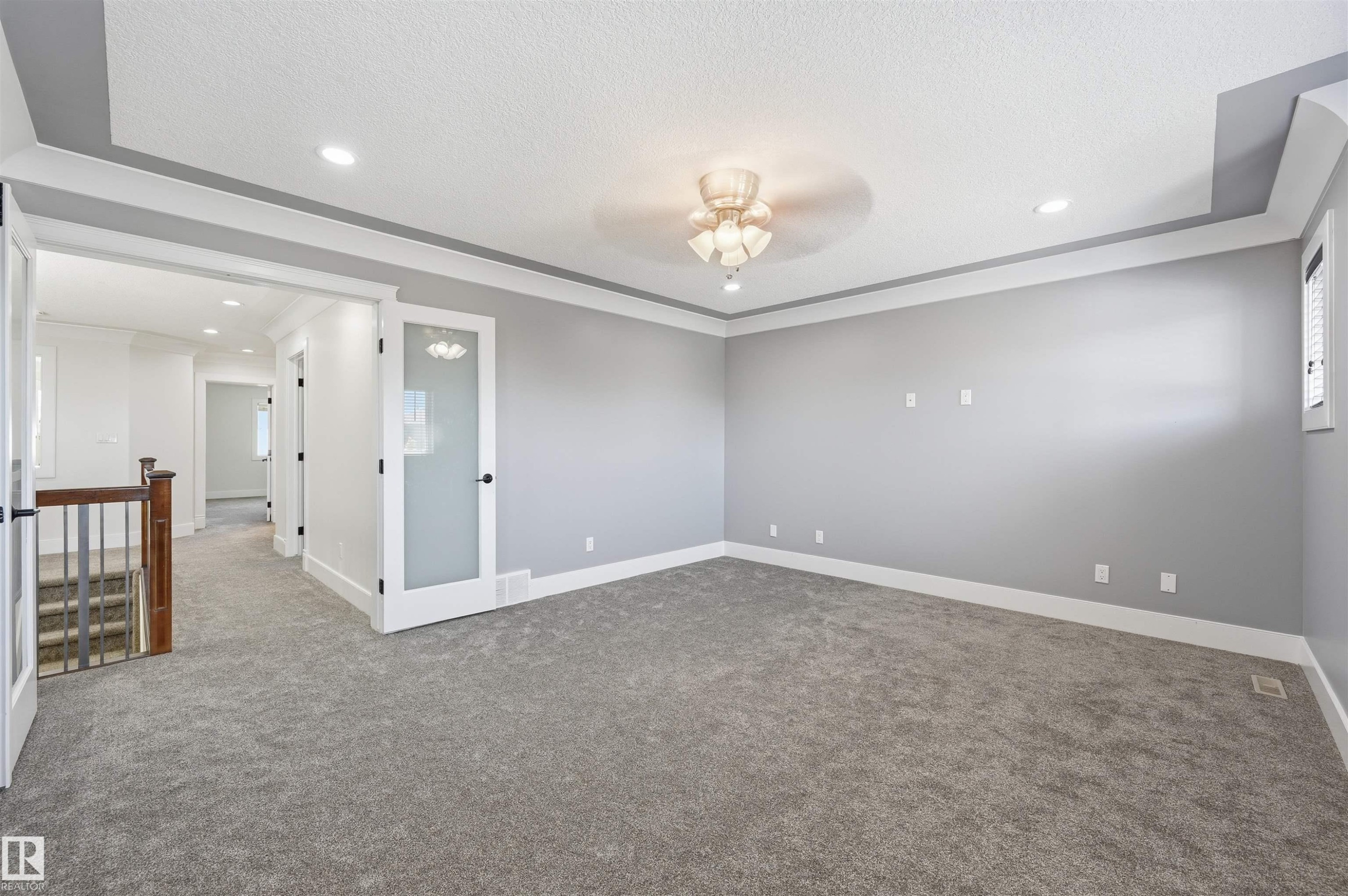 5216 Mullen Crest, Edmonton, AB