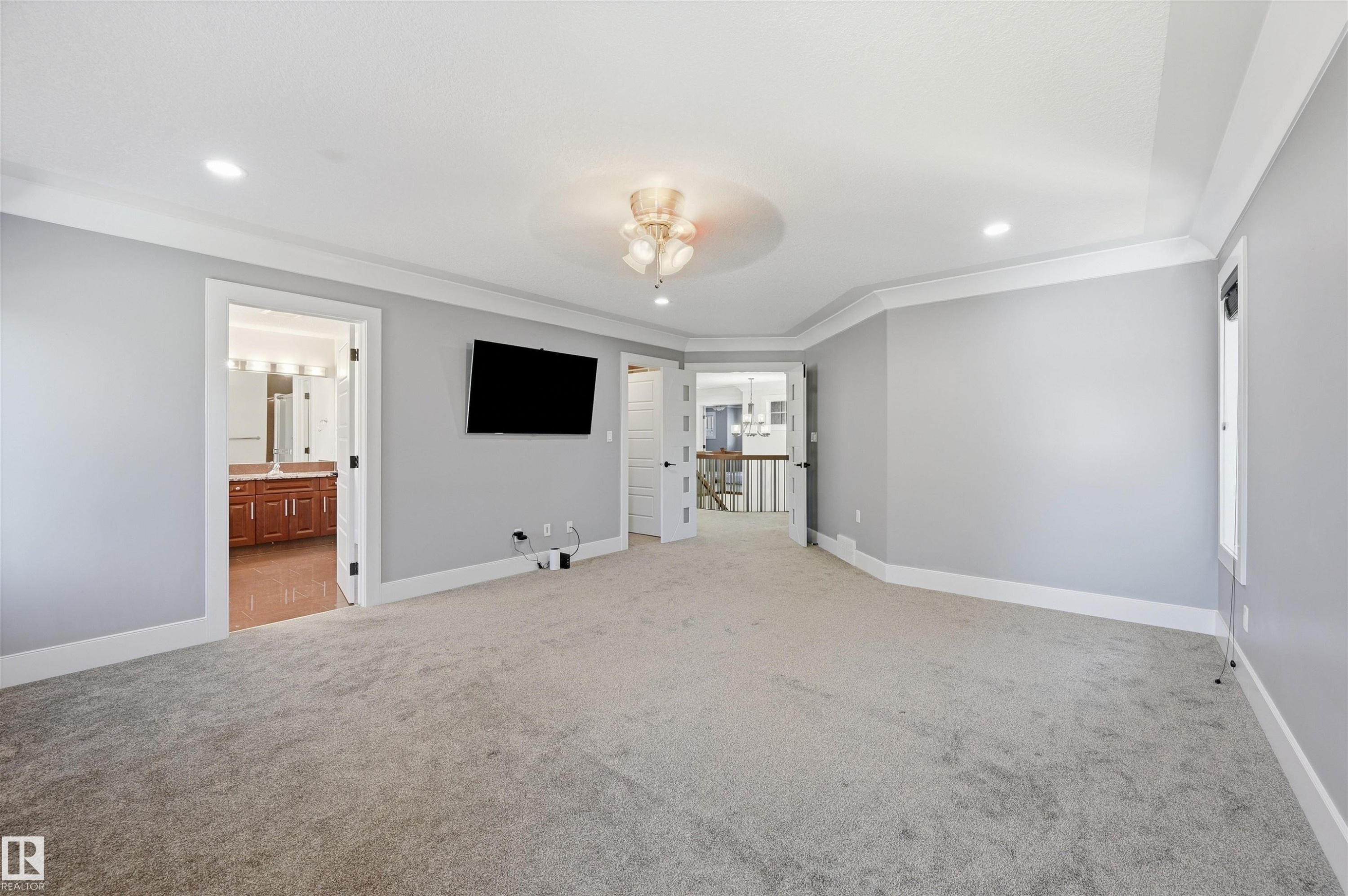 5216 Mullen Crest, Edmonton, AB