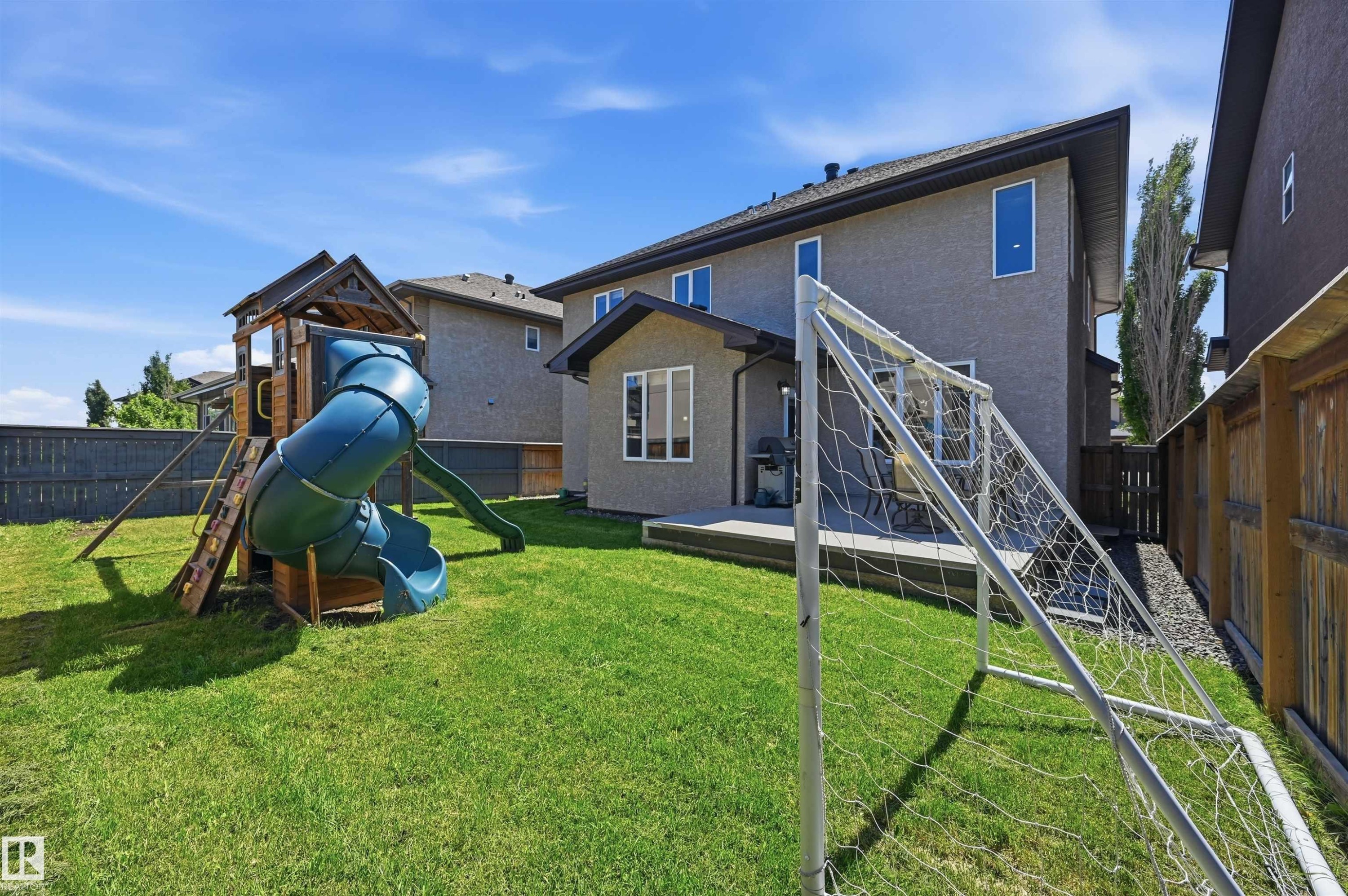 5216 Mullen Crest, Edmonton, AB