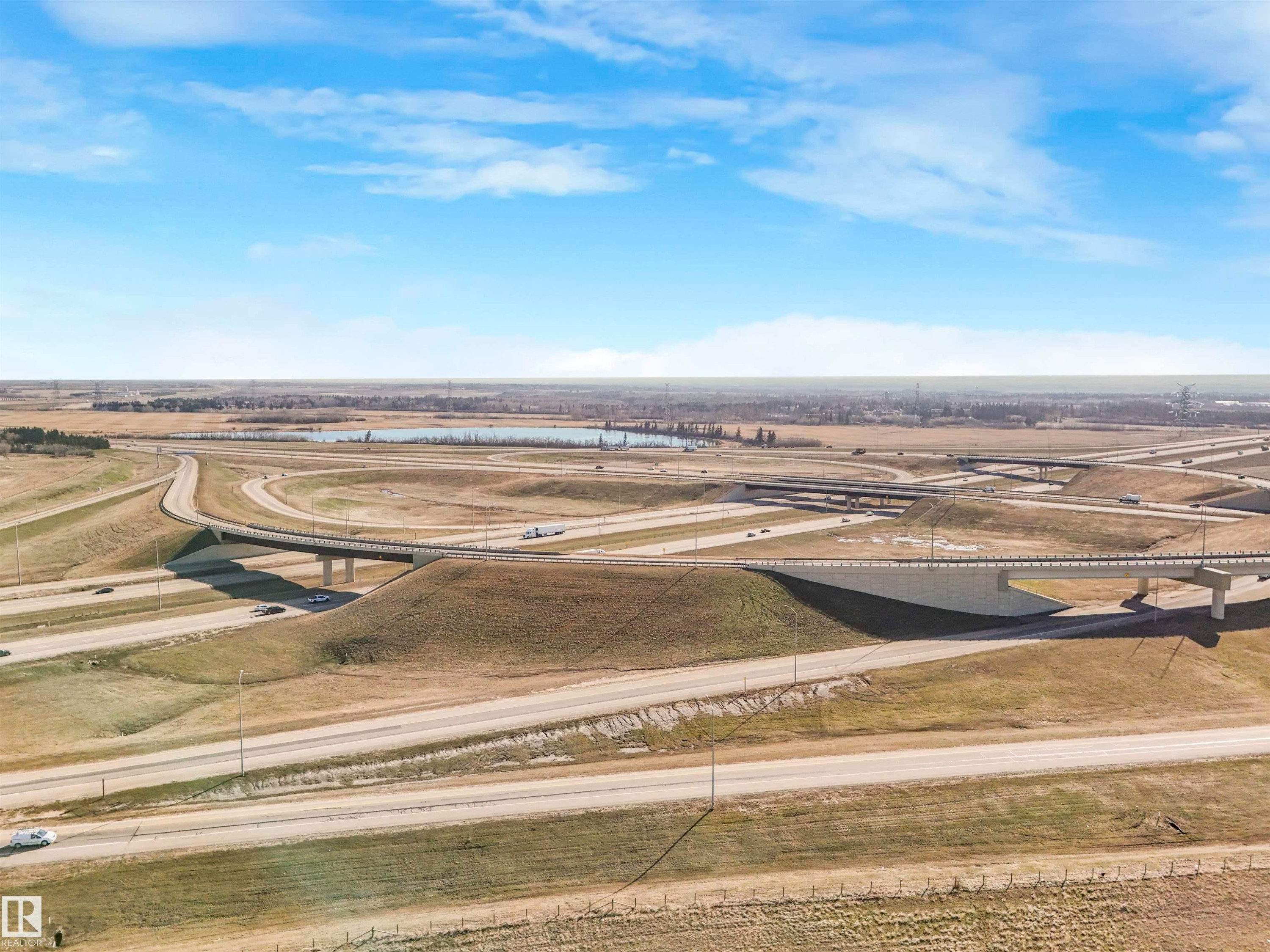 Extensive highway interchange featuring multiple overpasses and roadways - 17171 38 Street, Edmonton, AB