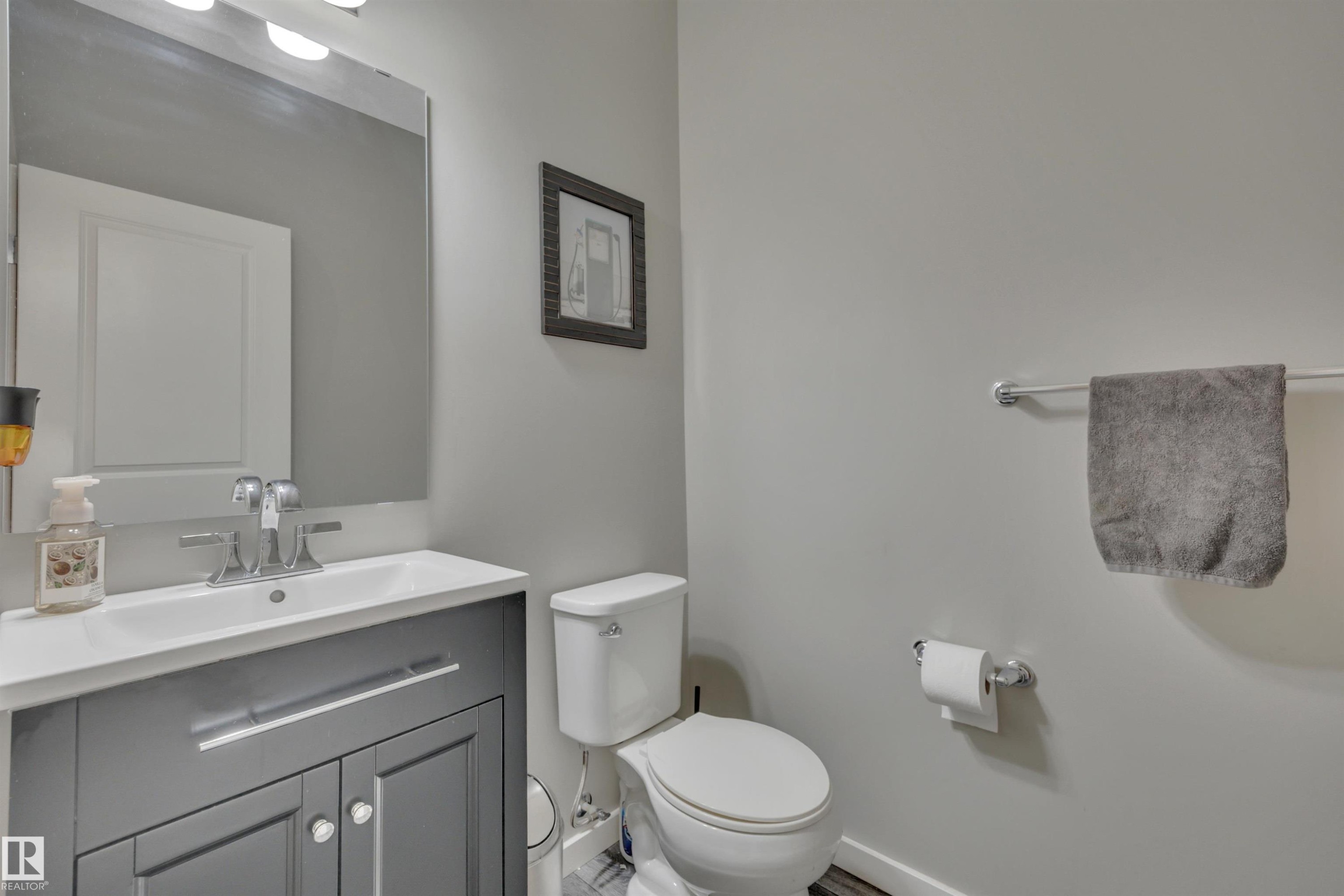 548 Reynalds Wynd, Leduc, AB - Indoor Photo Showing Bathroom