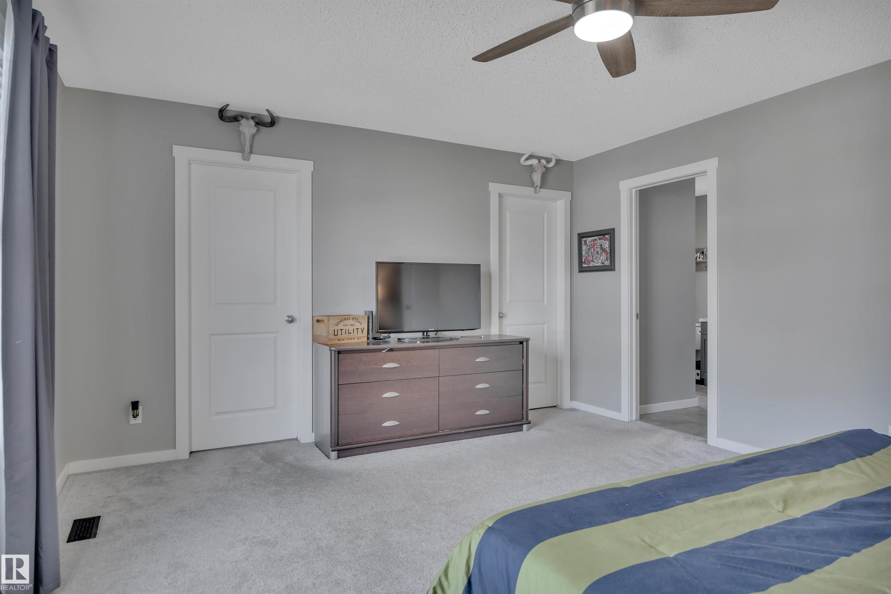 548 Reynalds Wynd, Leduc, AB - Indoor Photo Showing Bedroom