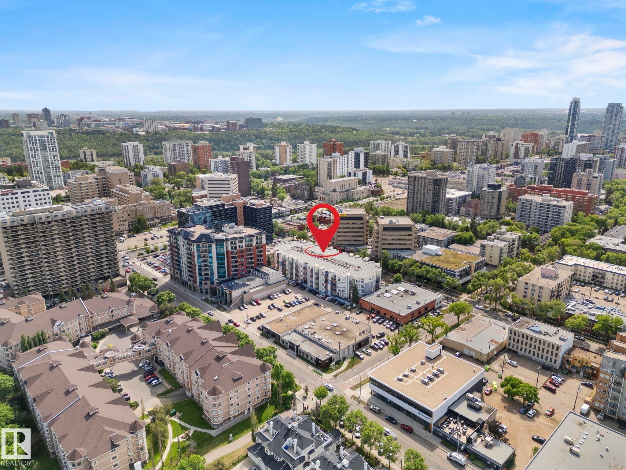 308 10147 112 Street, Edmonton, AB