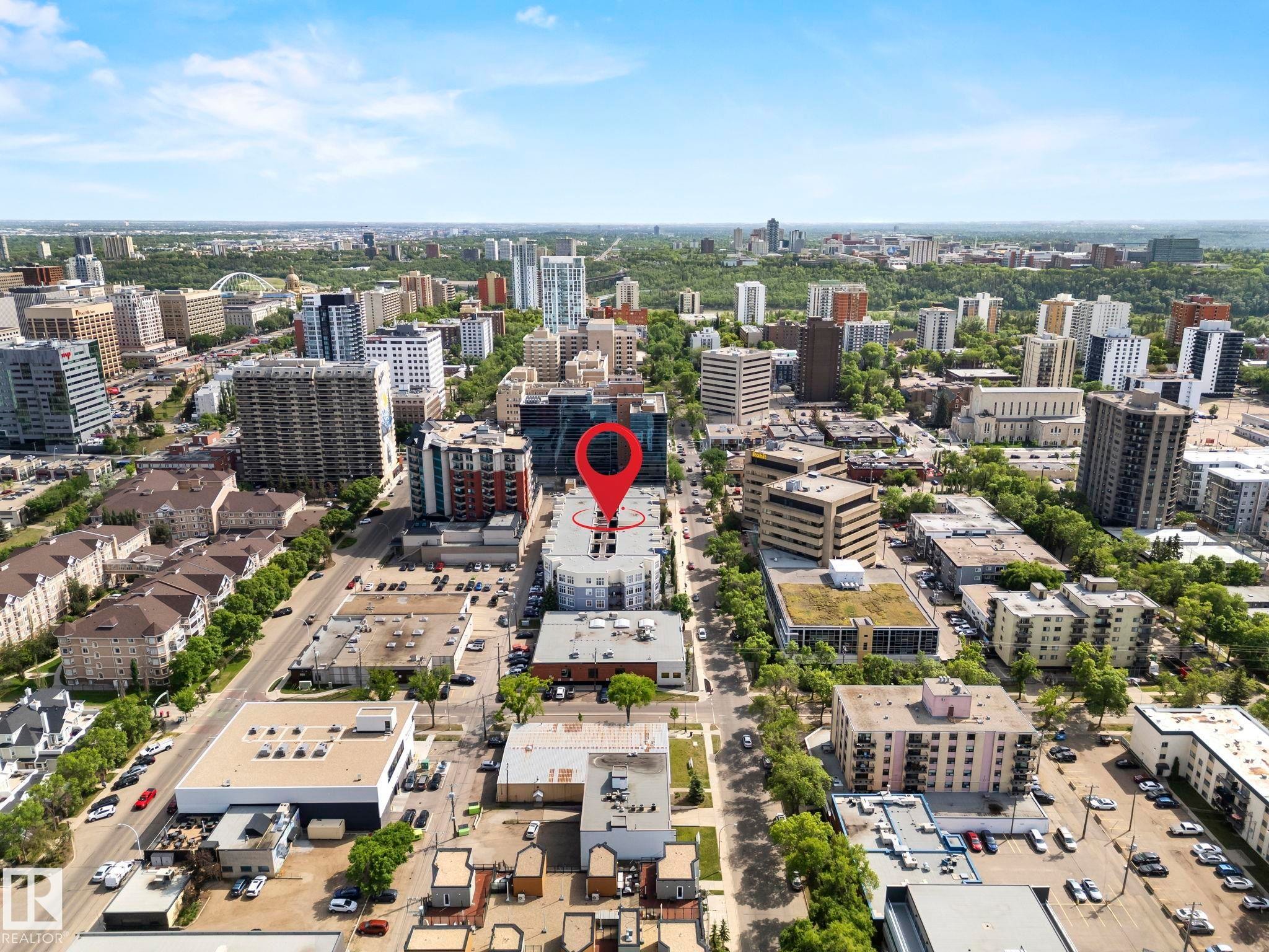 308 10147 112 Street, Edmonton, AB