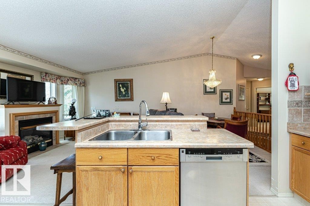 40 8 Dechene Road, Edmonton, AB