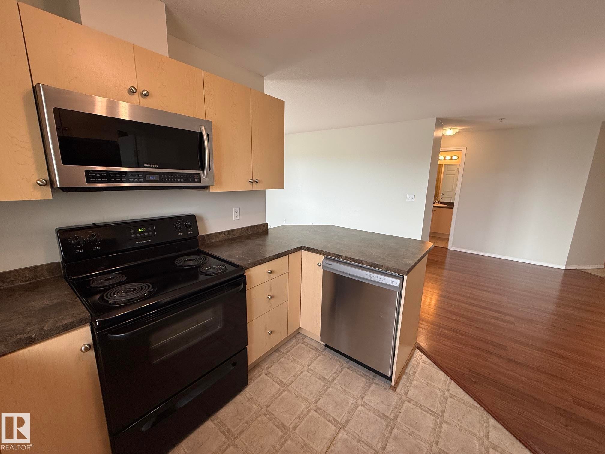 301 4309 33 Street, Stony Plain, AB