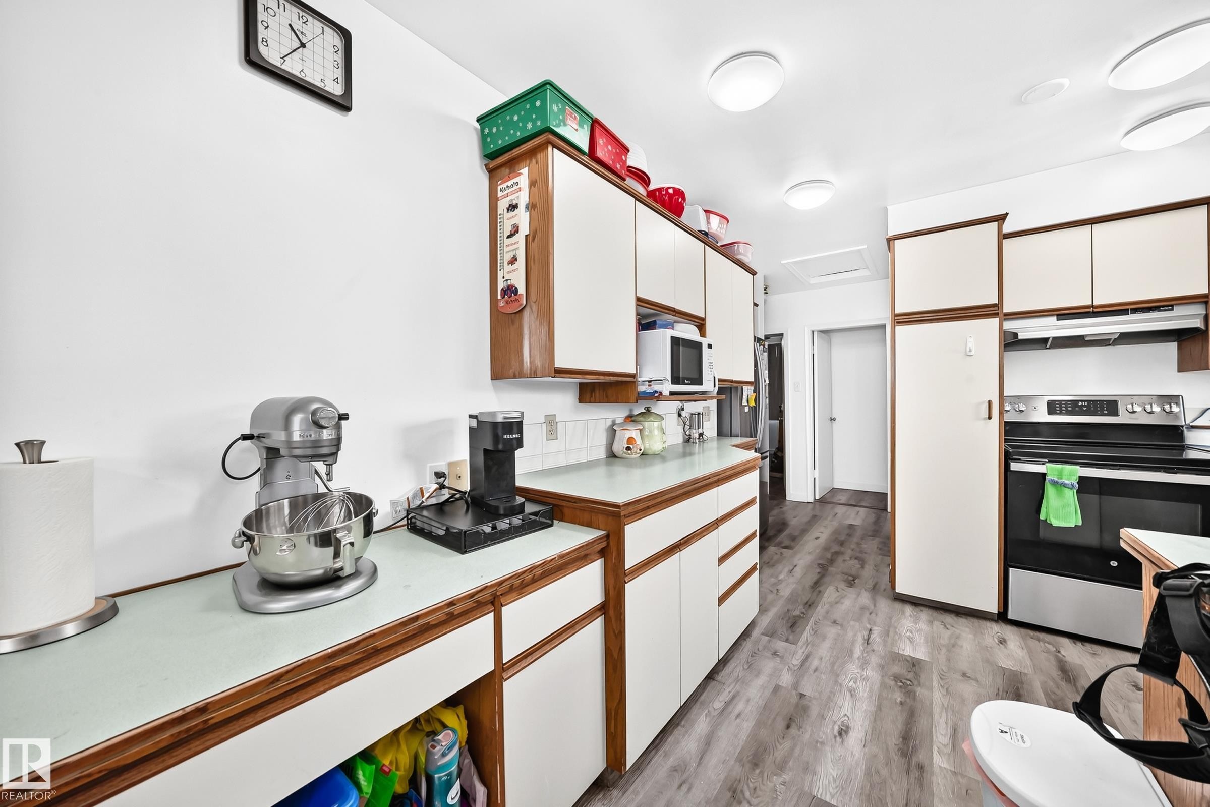 13316 122 Street, Edmonton, AB