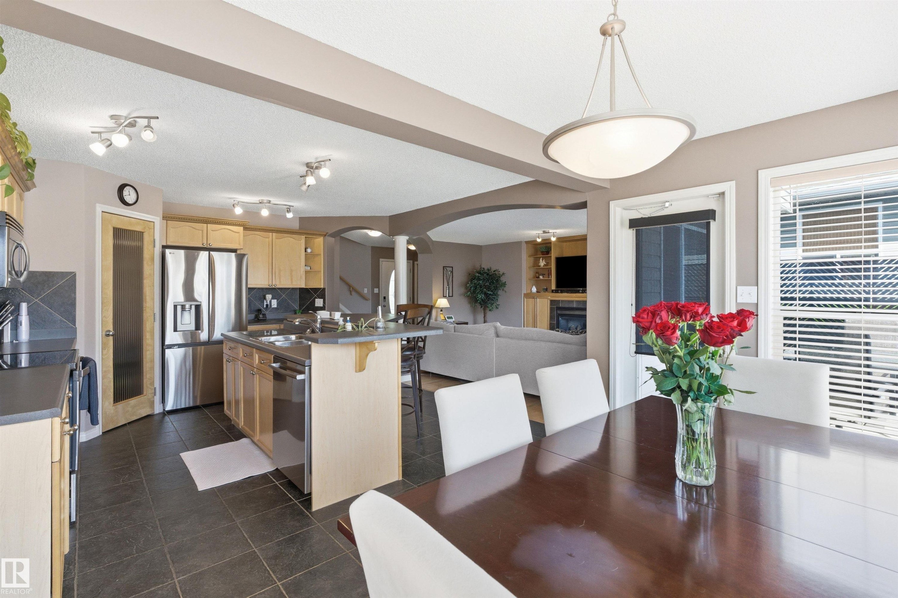 7307 Singer Way, Edmonton, AB - Indoor