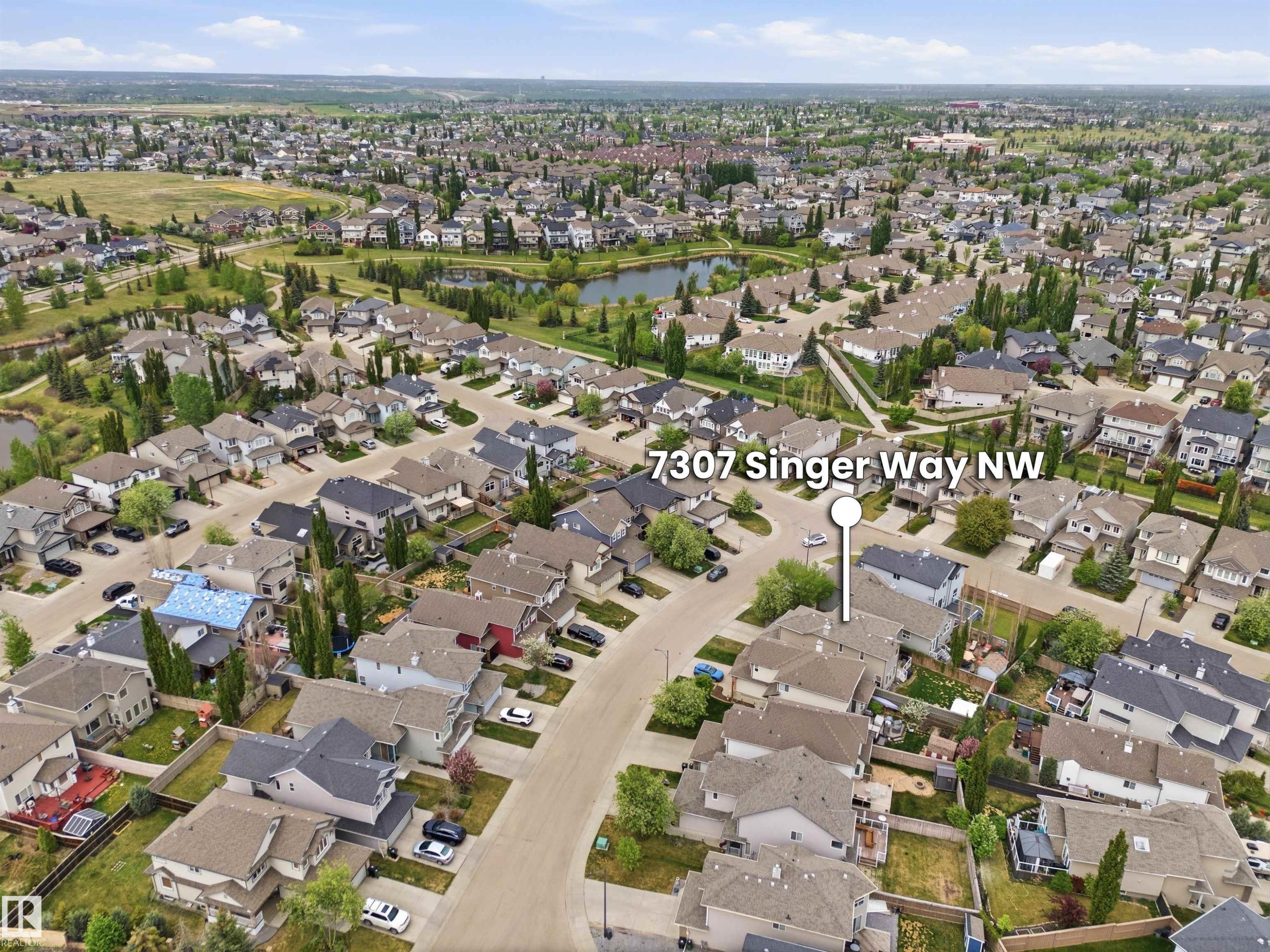 7307 Singer Way, Edmonton, AB - Outdoor With View