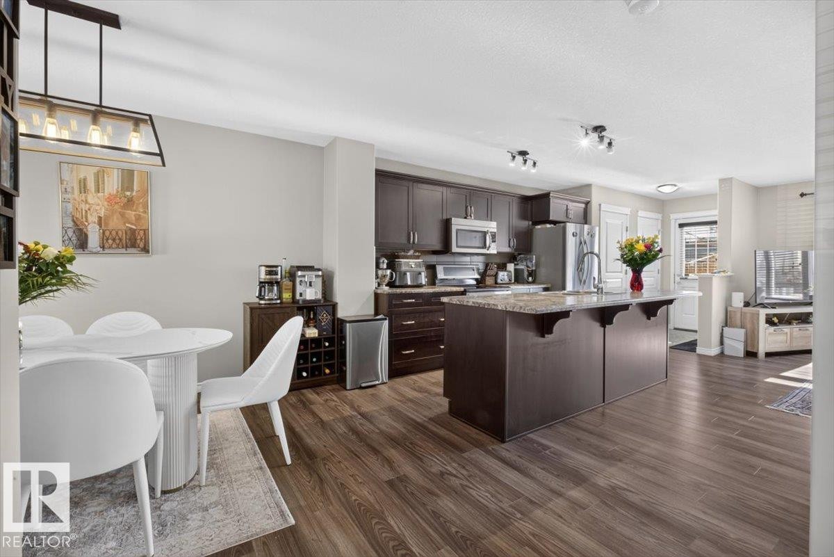 2235 76 Street Sw, Edmonton, AB - Indoor