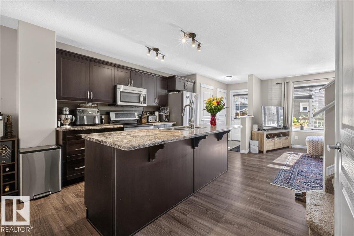 2235 76 Street Sw, Edmonton, AB - Indoor Photo Showing Kitchen With Stainless Steel Kitchen With Upgraded Kitchen
