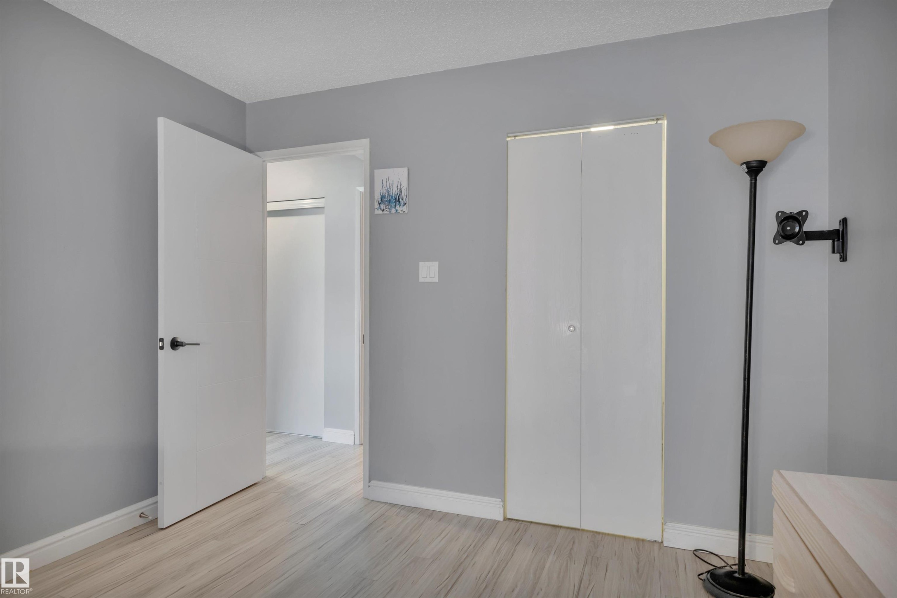 #165 2703 79 St Nw, Edmonton, AB - Indoor