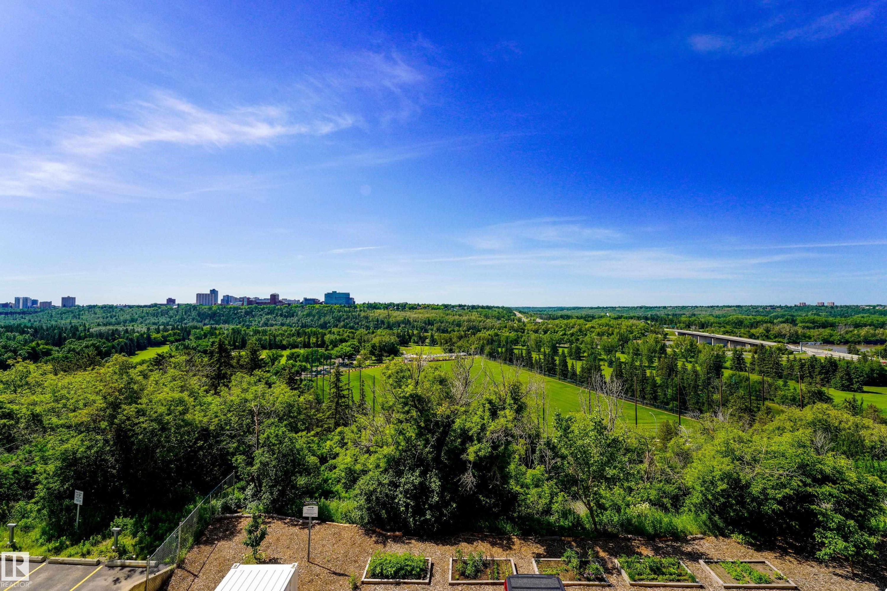 305 12121 Jasper Avenue, Edmonton, AB