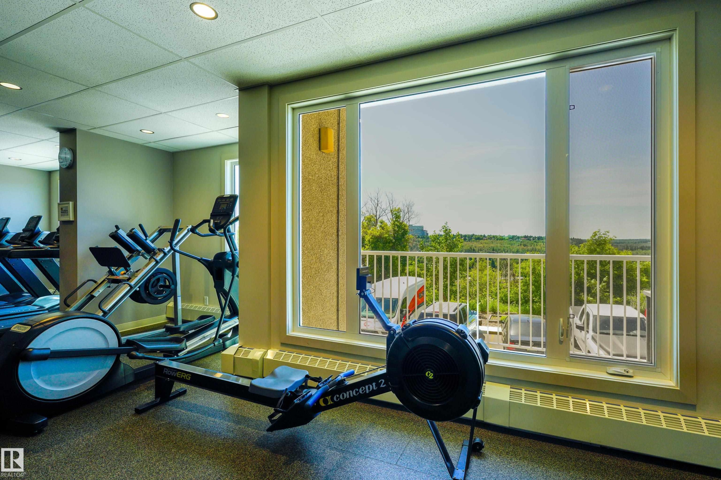305 12121 Jasper Avenue, Edmonton, AB
