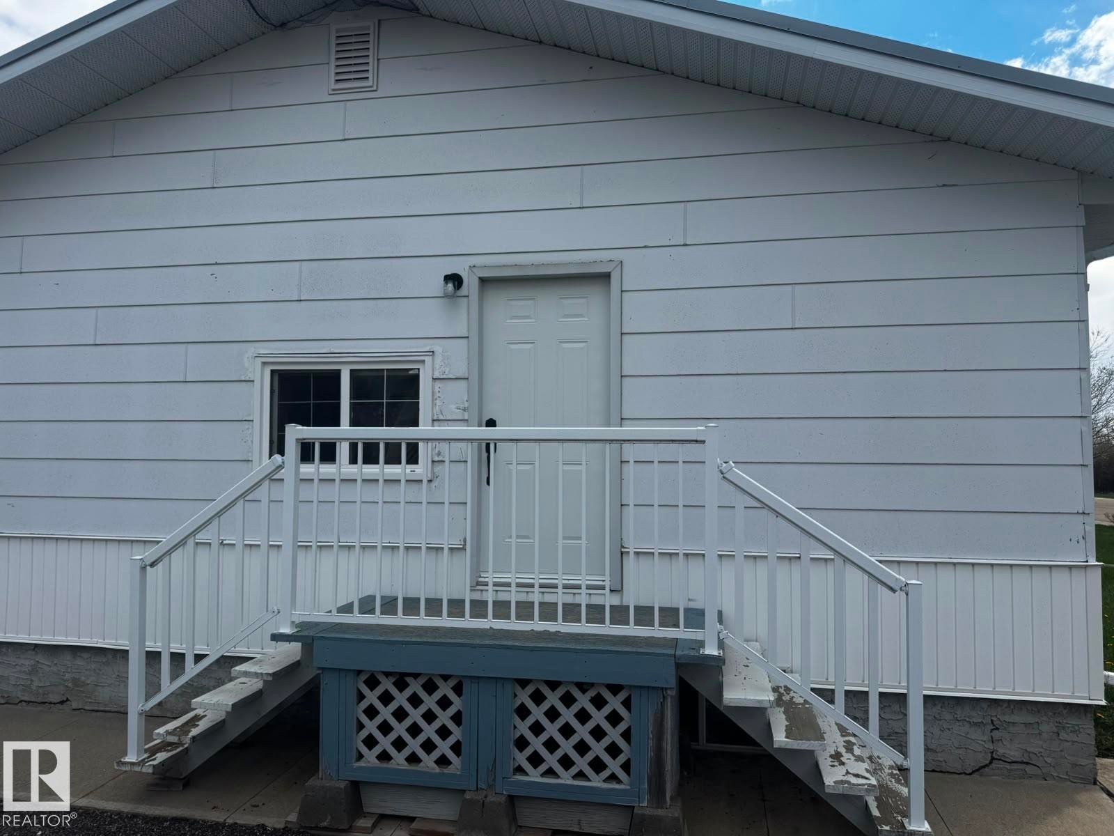 4844 47 Avenue, Chipman, AB