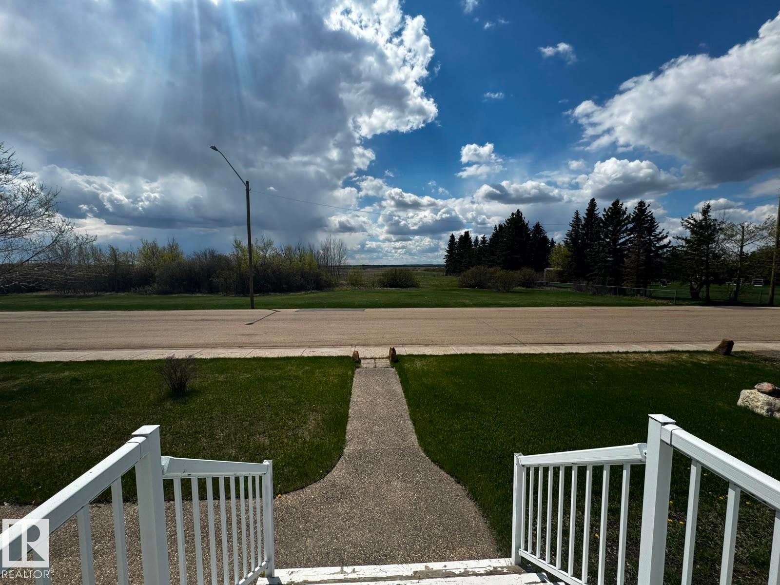 4844 47 Avenue, Chipman, AB