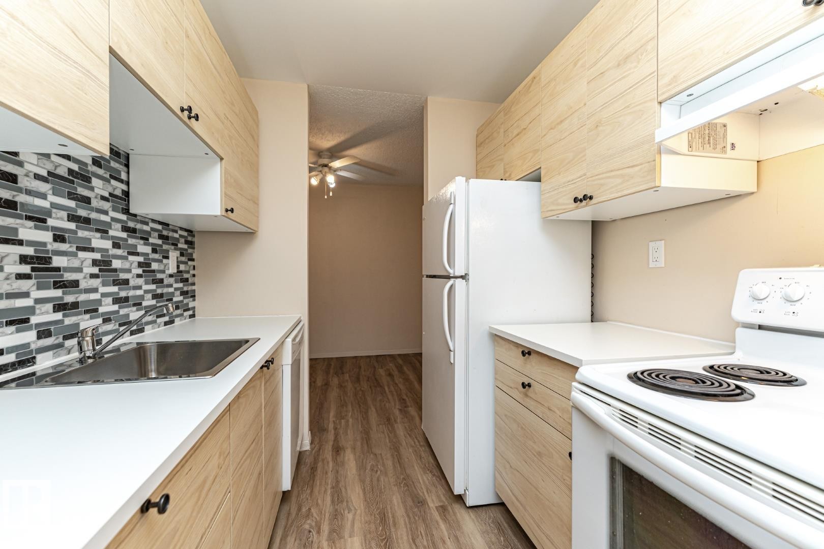 405 2620 Mill Woods Road E, Edmonton, AB