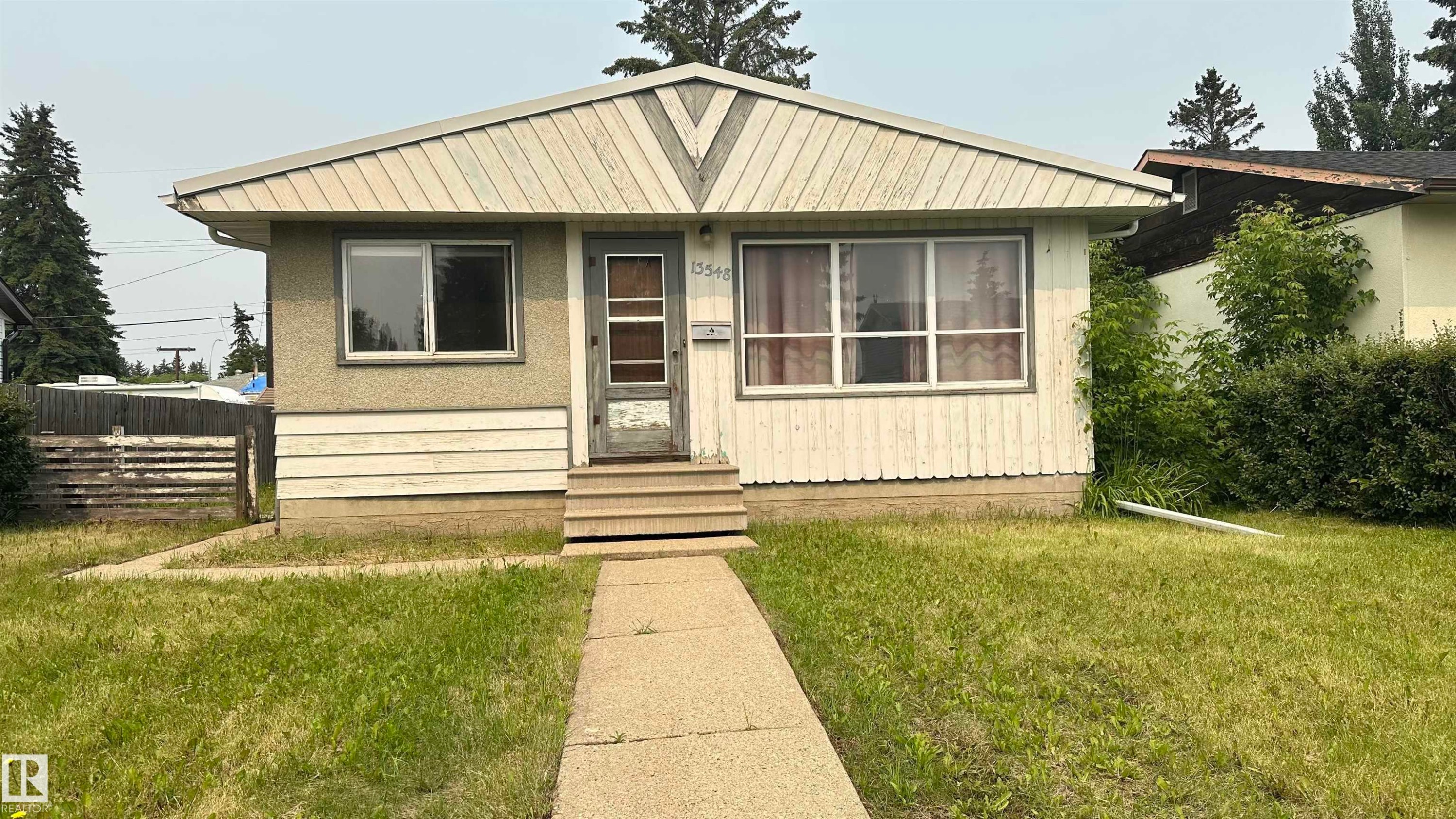 13548 126 Street Nw, Edmonton, AB - Outdoor