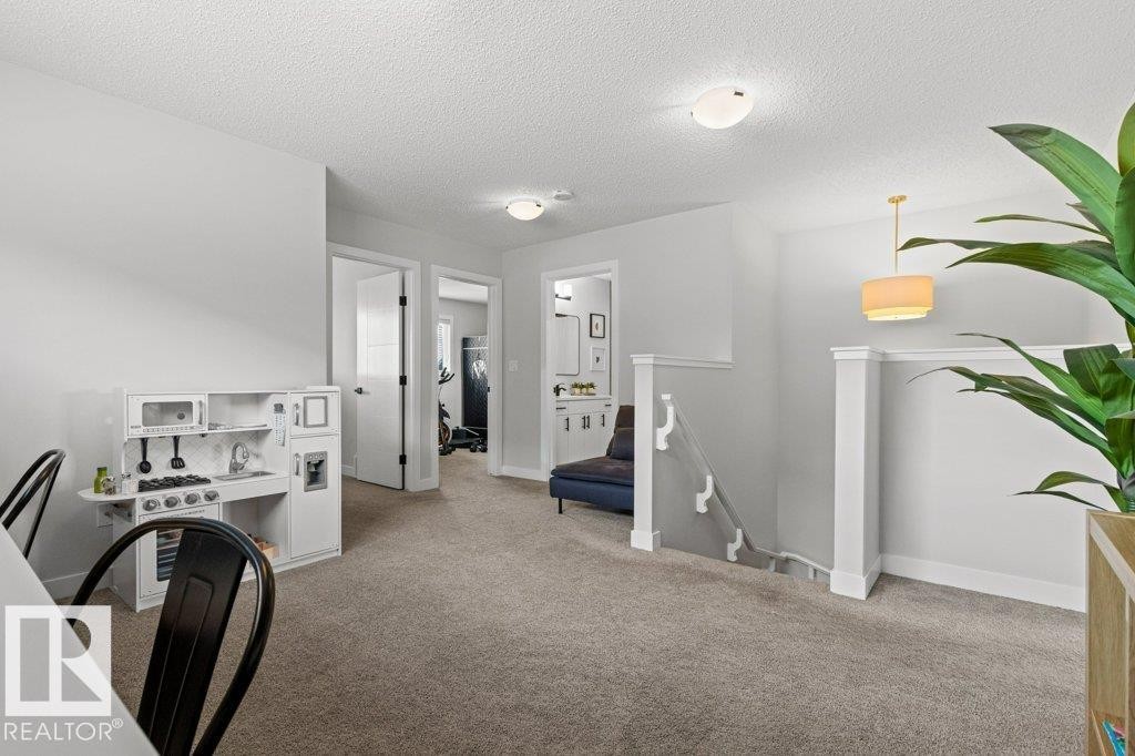 8023 Evans Crescent, Edmonton, AB
