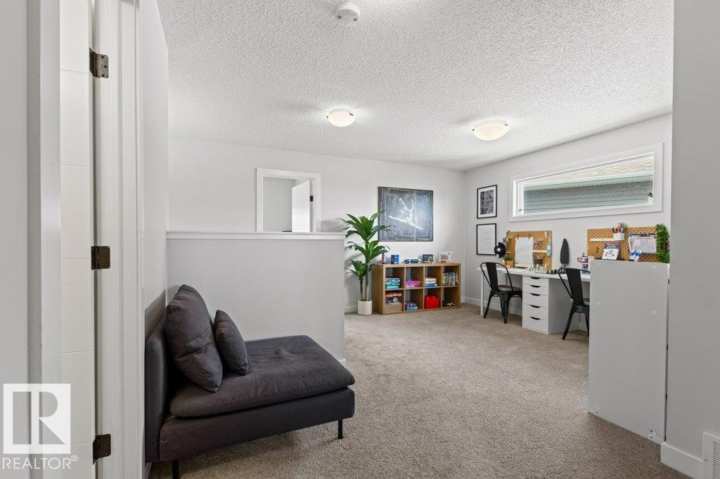 8023 Evans Crescent, Edmonton, AB