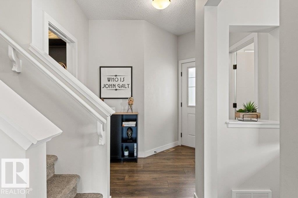 8023 Evans Crescent, Edmonton, AB