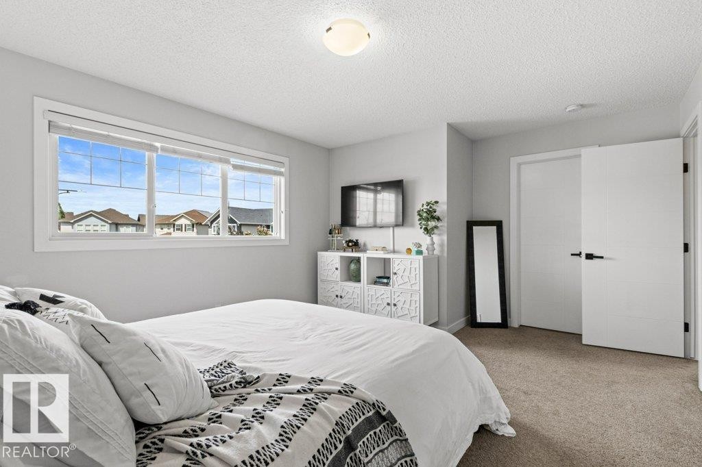 8023 Evans Crescent, Edmonton, AB