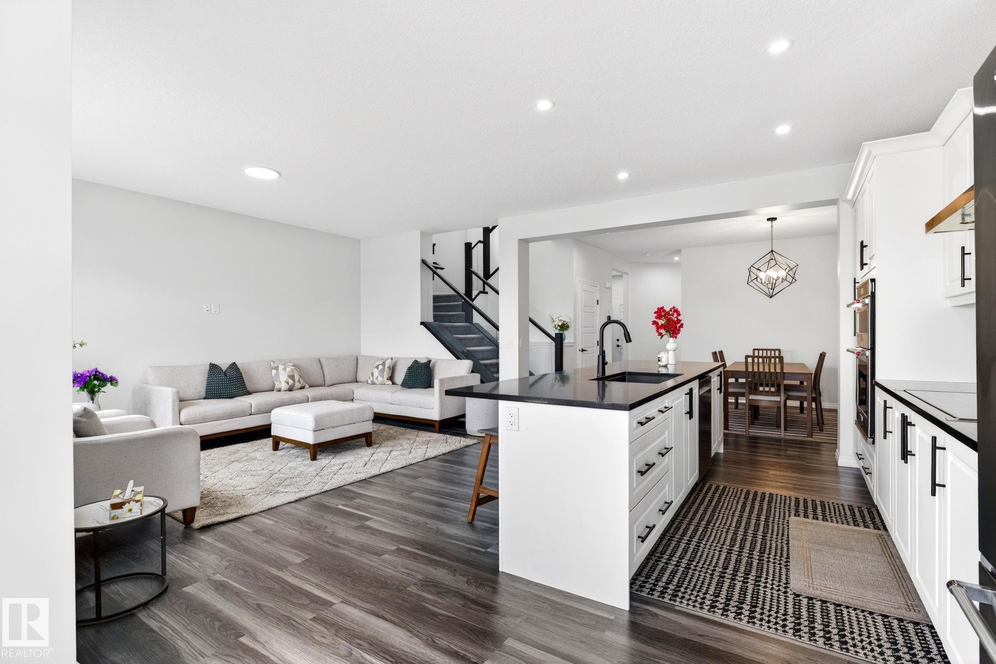 2255 Donaghey Way, Edmonton, AB - Indoor