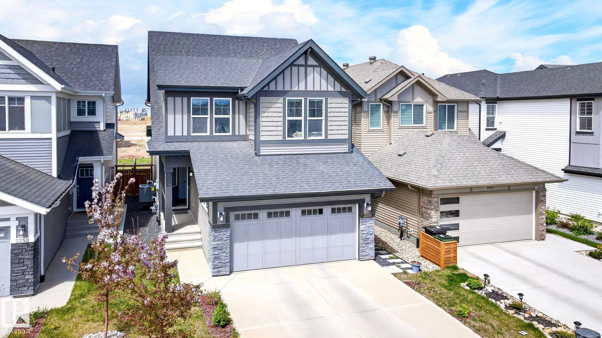 2255 Donaghey Way, Edmonton, AB - Outdoor With Facade