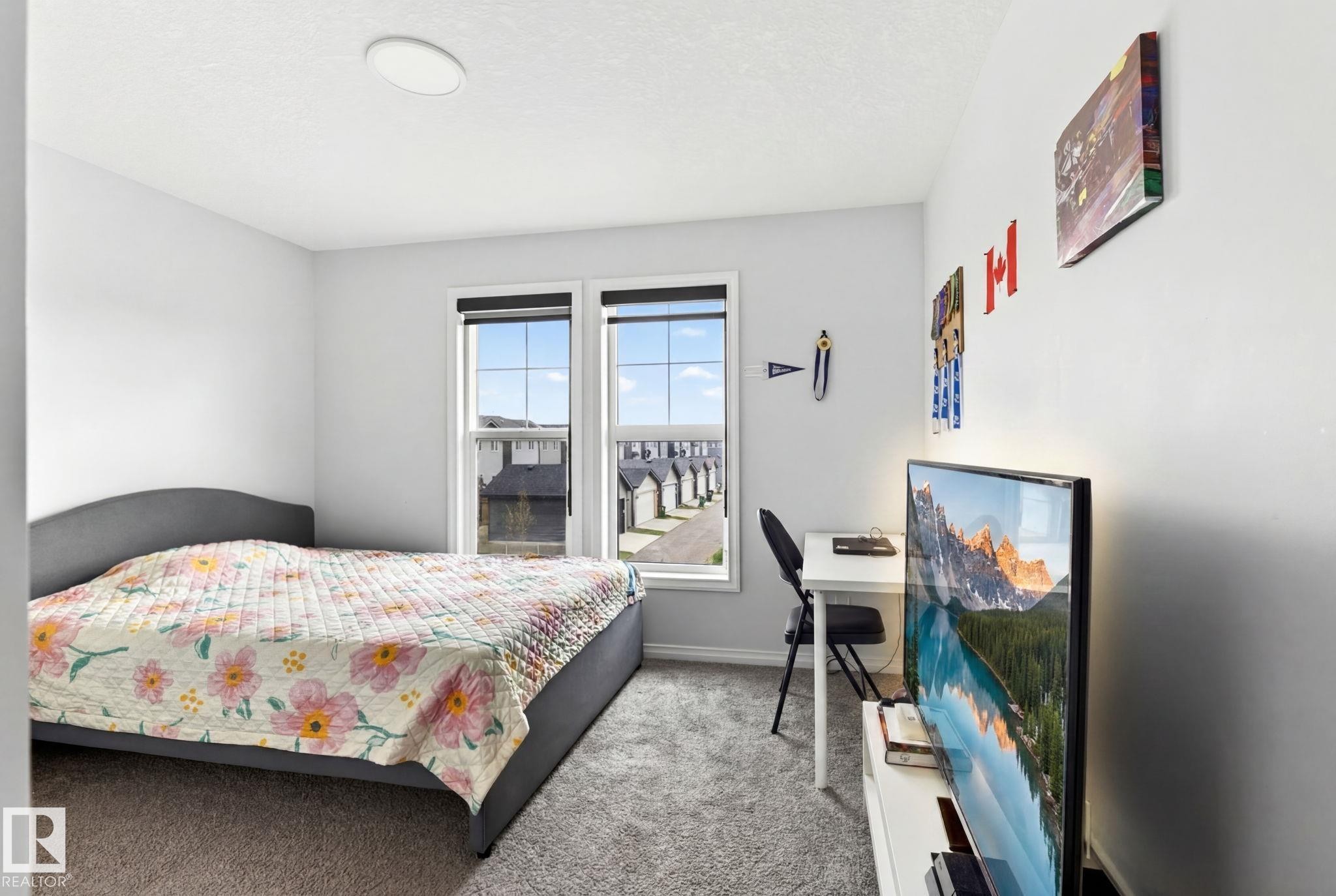 2255 Donaghey Way, Edmonton, AB - Indoor Photo Showing Bedroom
