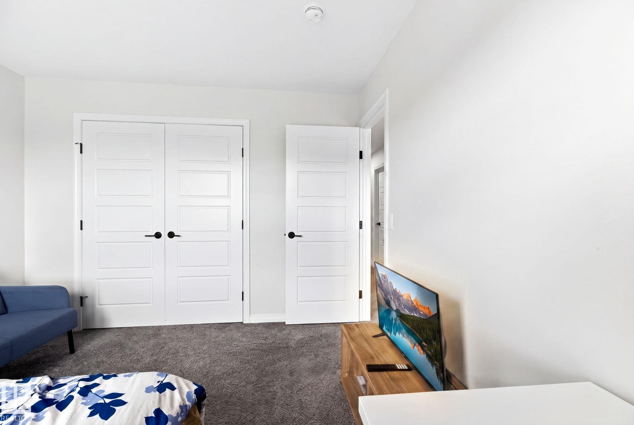 2255 Donaghey Way, Edmonton, AB - Indoor