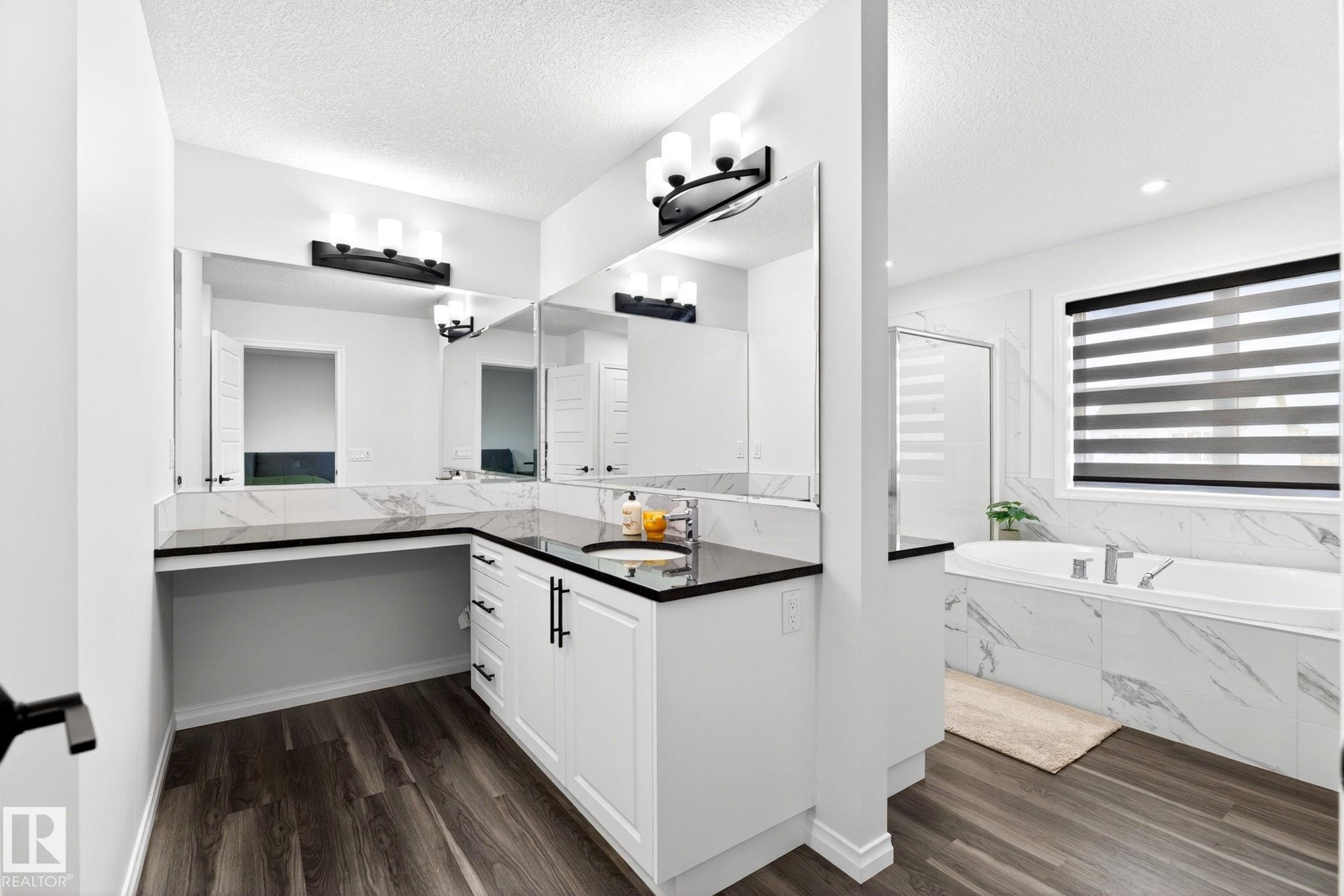 2255 Donaghey Way, Edmonton, AB - Indoor