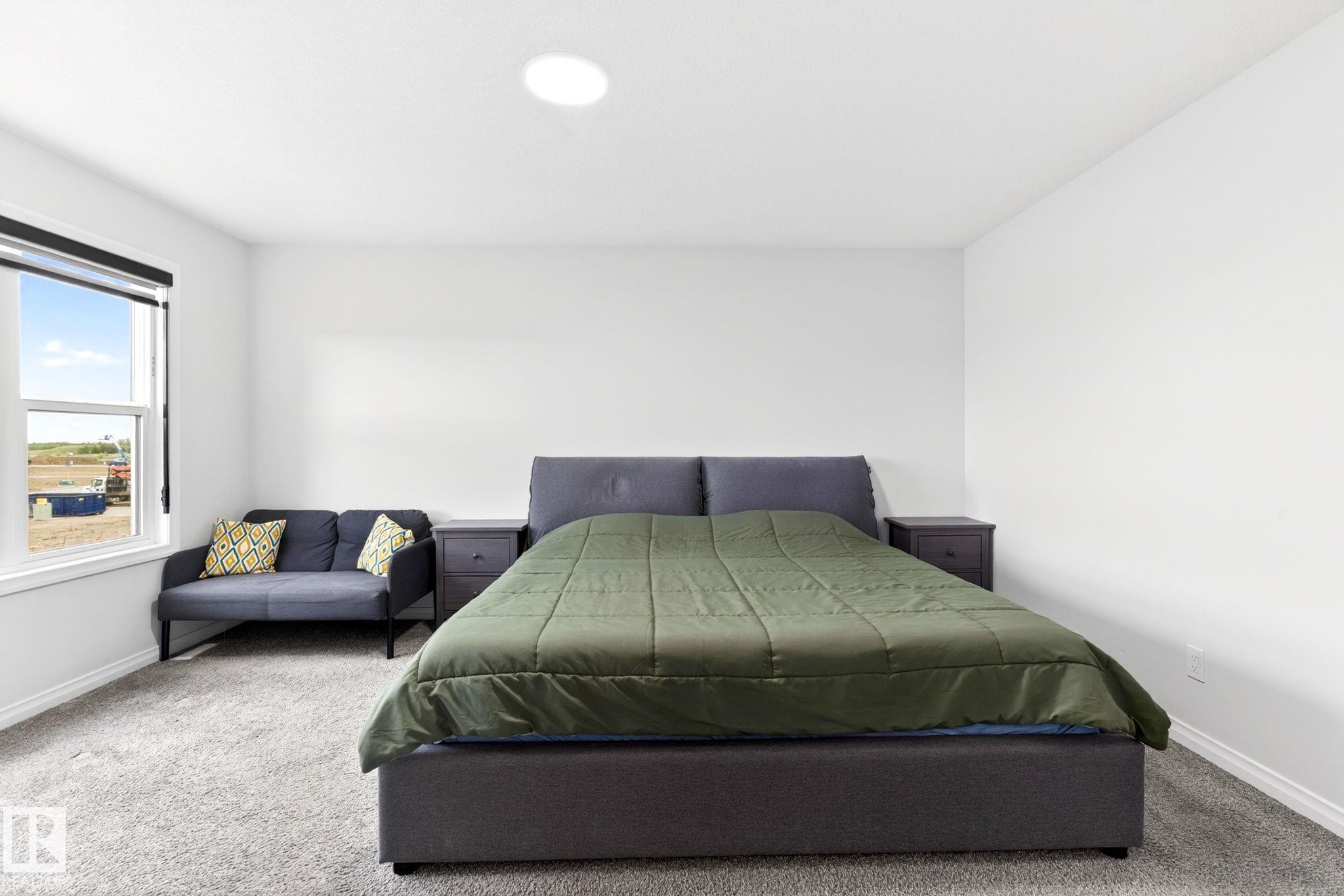 2255 Donaghey Way, Edmonton, AB - Indoor Photo Showing Bedroom