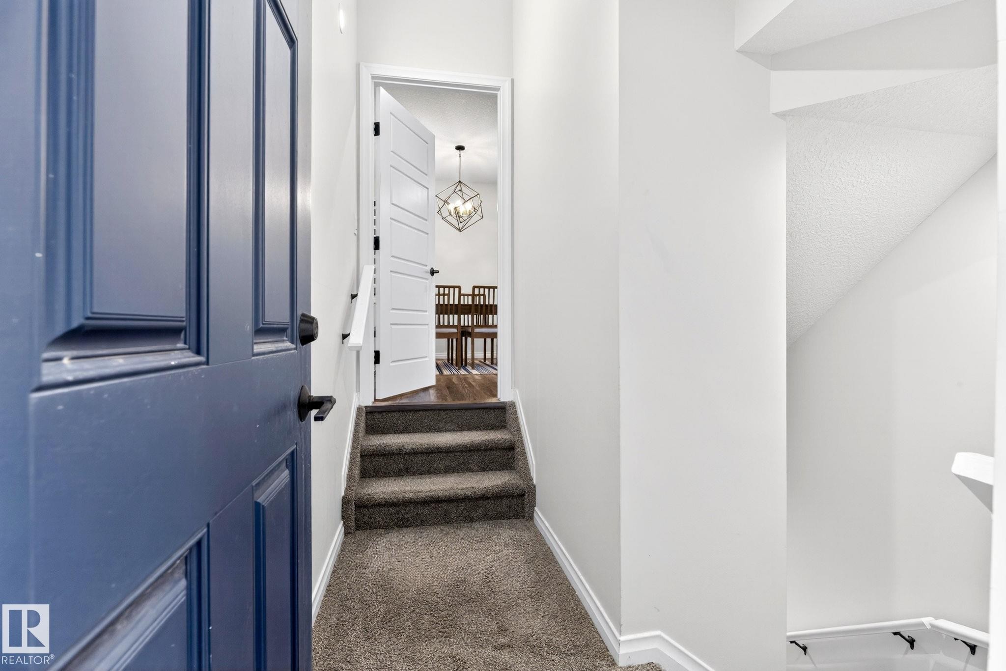 2255 Donaghey Way, Edmonton, AB - Indoor Photo Showing Other Room