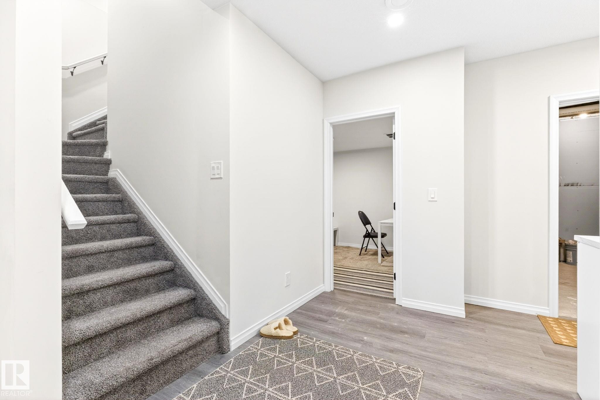 2255 Donaghey Way, Edmonton, AB - Indoor Photo Showing Other Room