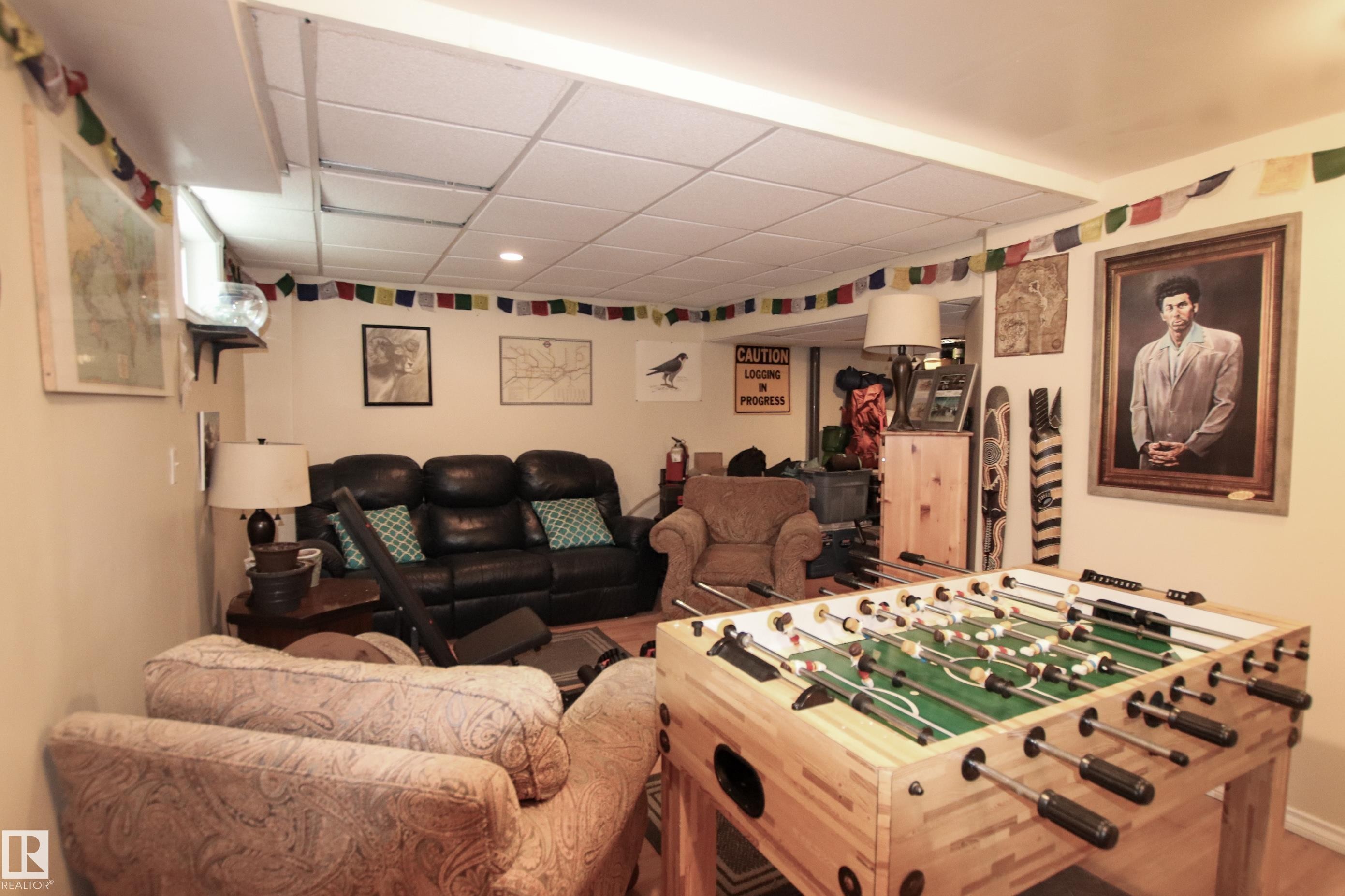 10D Twin Terrace, Edmonton, AB - Indoor