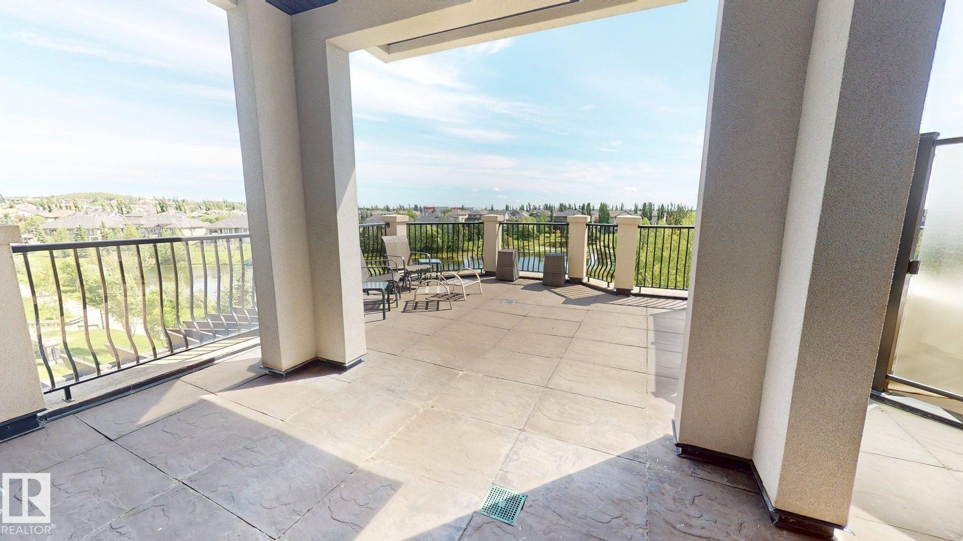 #355 6079 Maynard Wy Nw, Edmonton, AB - Photo Showing Other Room