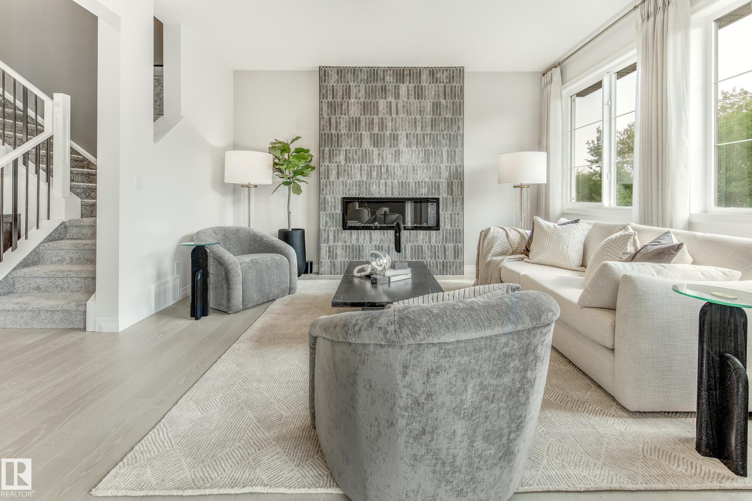 17423 7 Street, Edmonton, AB - Indoor Photo Showing Living Room With Fireplace