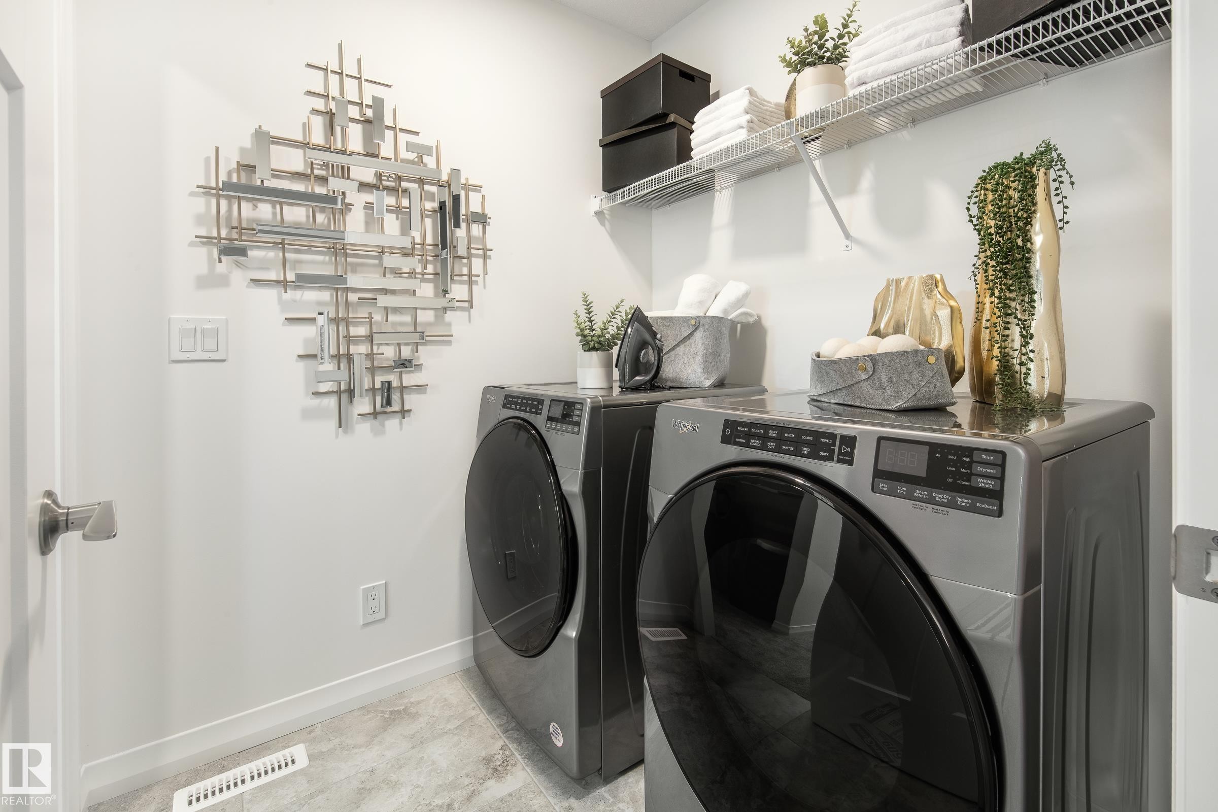 17423 7 Street, Edmonton, AB - Indoor Photo Showing Laundry Room