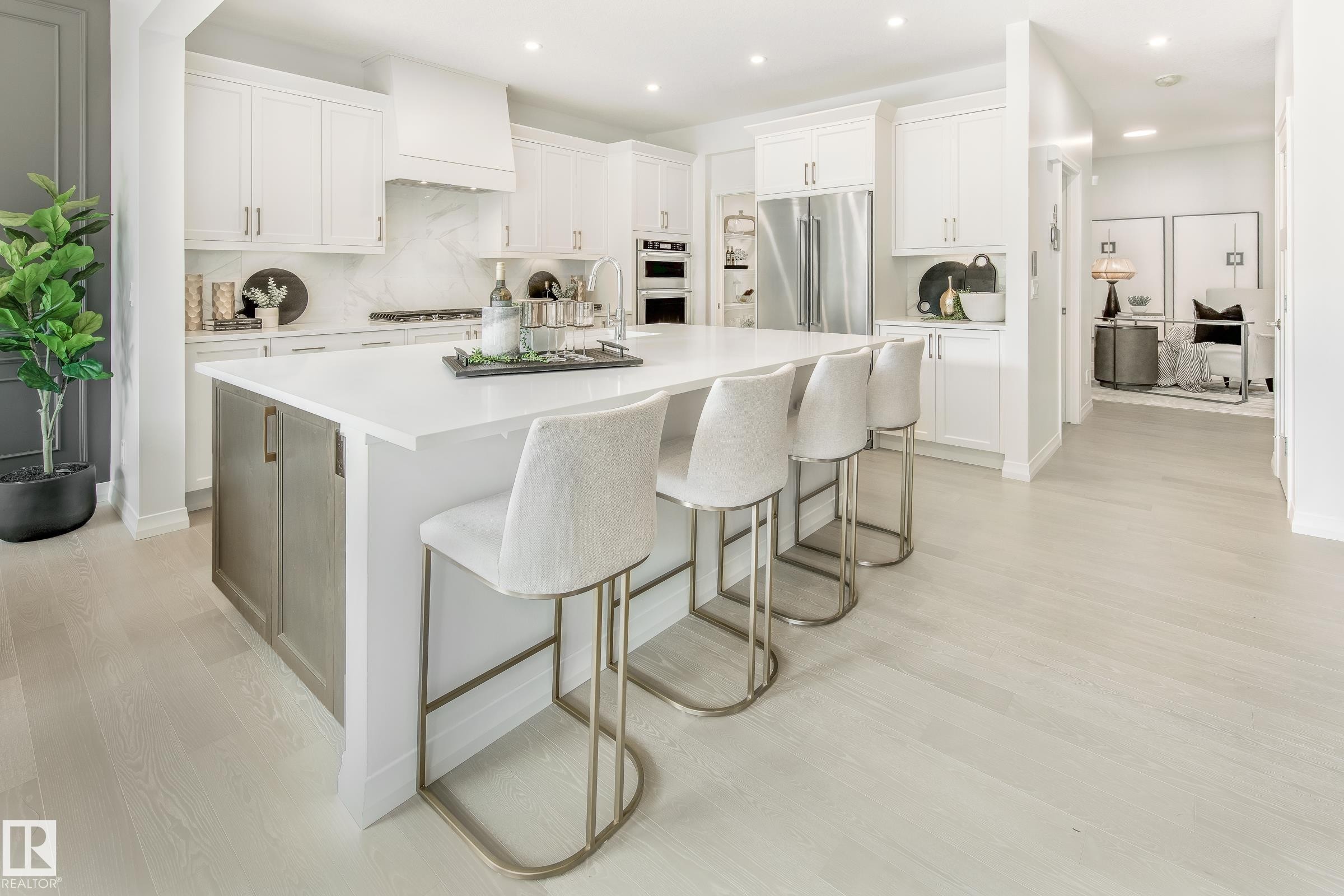 17423 7 Street, Edmonton, AB - Indoor Photo Showing Kitchen With Upgraded Kitchen