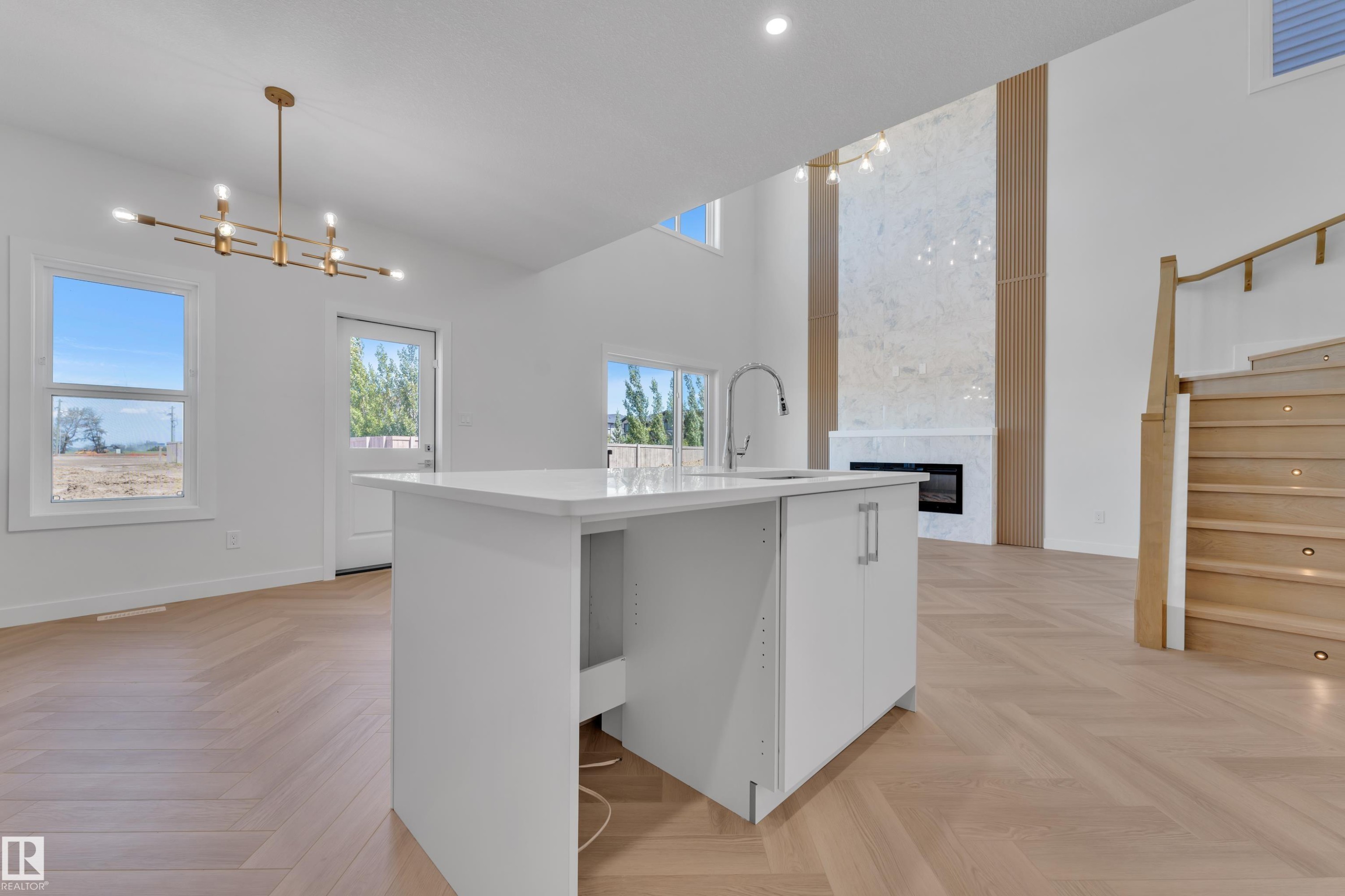 379 Linden Loop, Leduc, AB