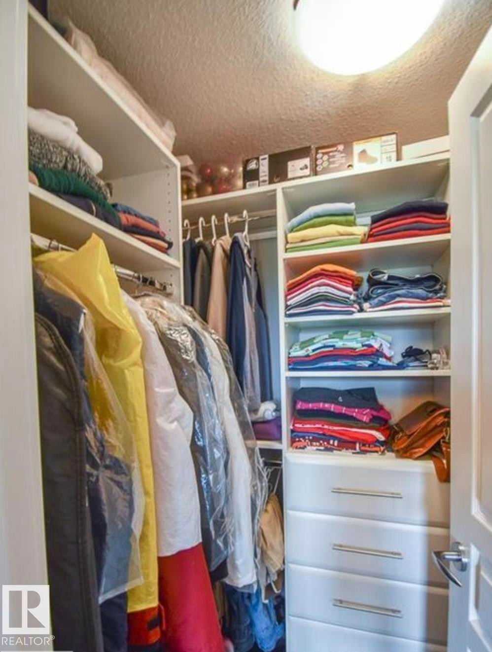 #210 3670 139 Av Nw, Edmonton, AB - Indoor With Storage