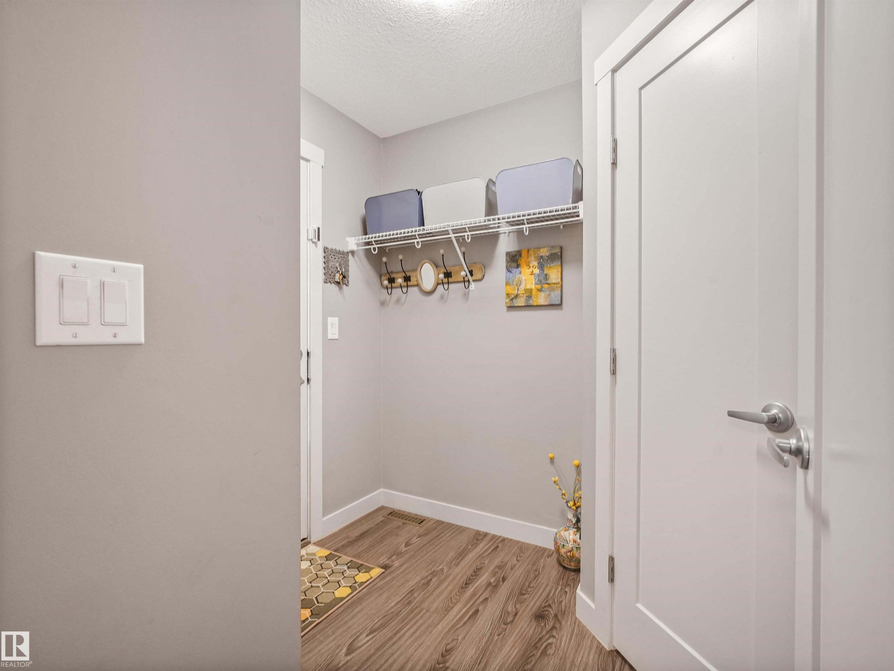 1277 Starling Drive, Edmonton, AB - Indoor Photo Showing Other Room