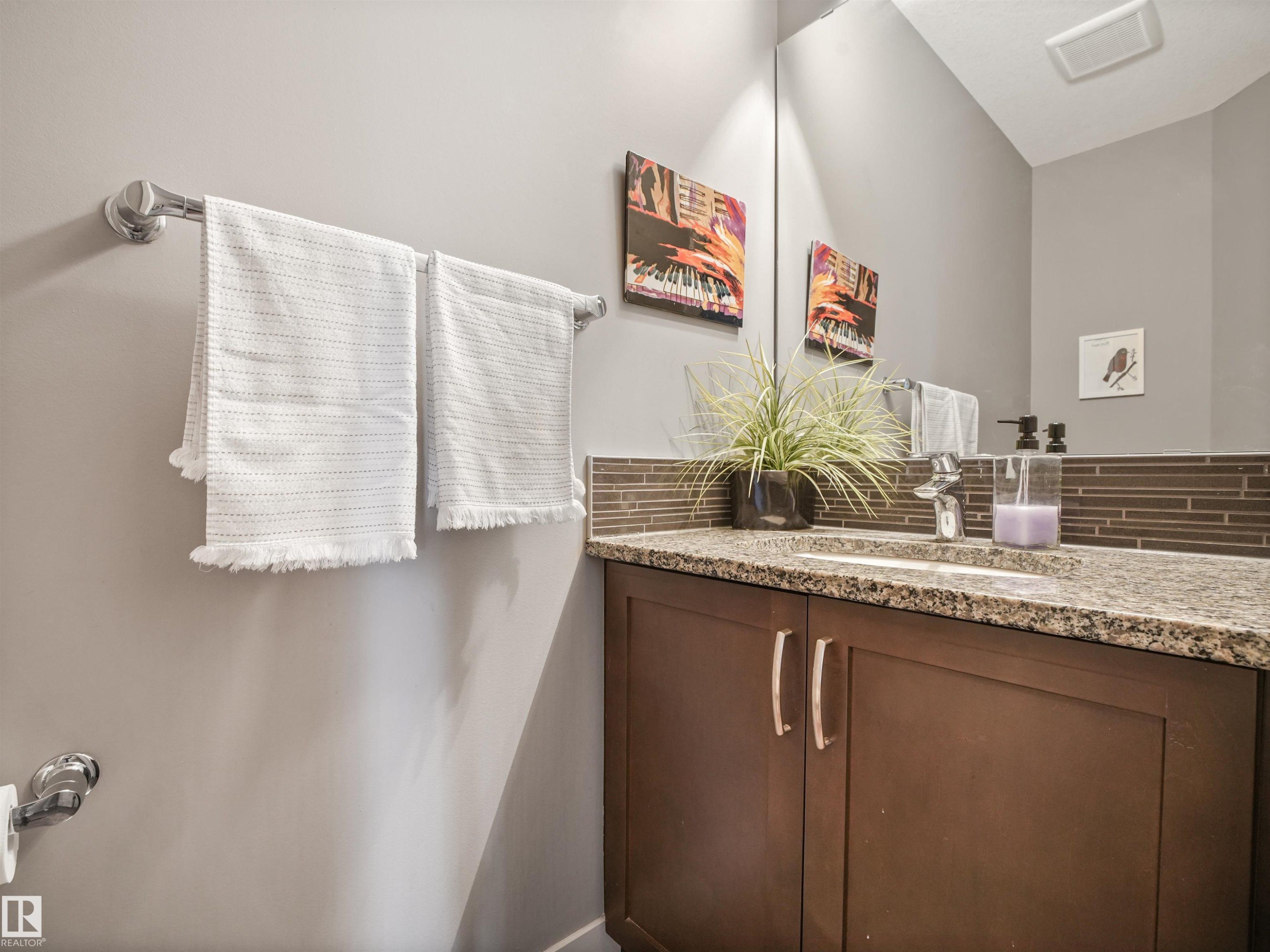 1277 Starling Drive, Edmonton, AB - Indoor Photo Showing Bathroom