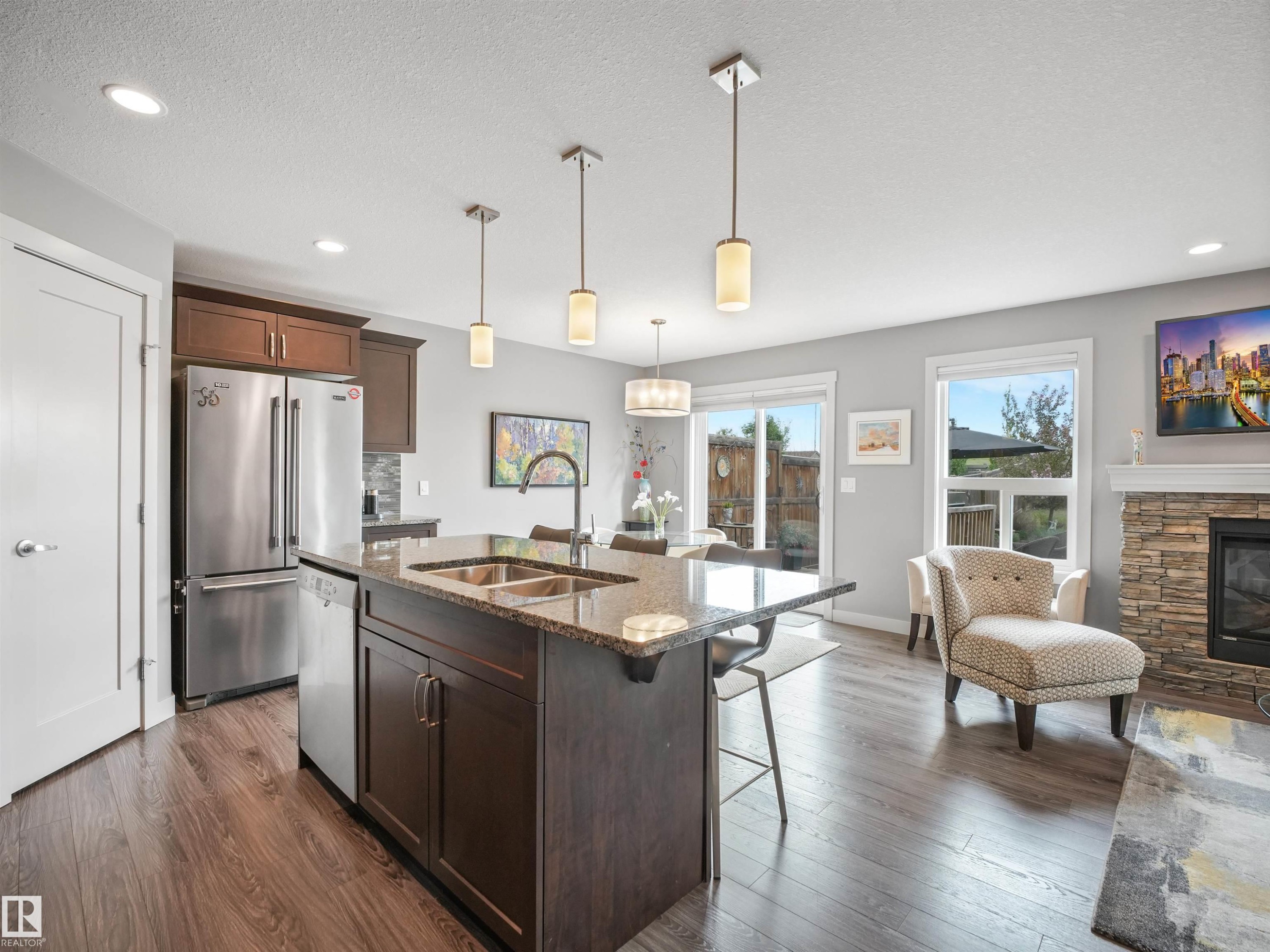 1277 Starling Drive, Edmonton, AB - Indoor Photo Showing Kitchen With Fireplace With Double Sink With Upgraded Kitchen